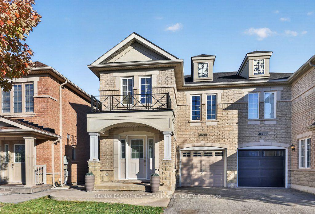 Photo 2 of 4690 Thomas Alton Boulevard, Burlington, Alton — HOMEH