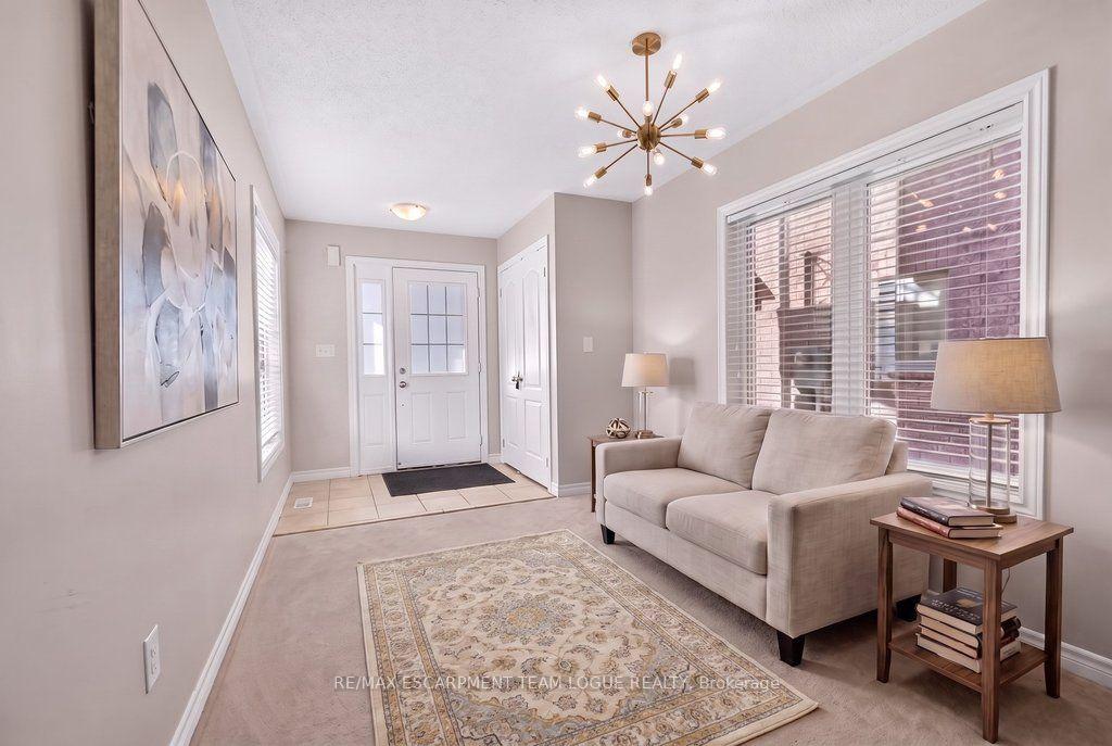 Photo 4 of 4690 Thomas Alton Boulevard, Burlington, Alton — HOMEH