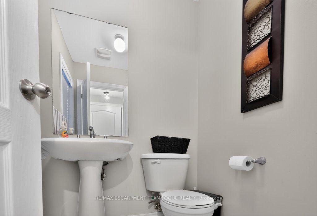 Photo 8 of 4690 Thomas Alton Boulevard, Burlington, Alton — HOMEH