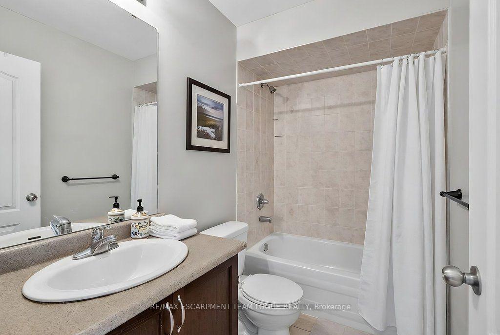 Photo 16 of 4690 Thomas Alton Boulevard, Burlington, Alton — HOMEH