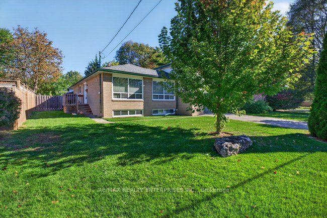 Photo 6 of 1193 Whittington Road, Mississauga, Clarkson — HOMEH