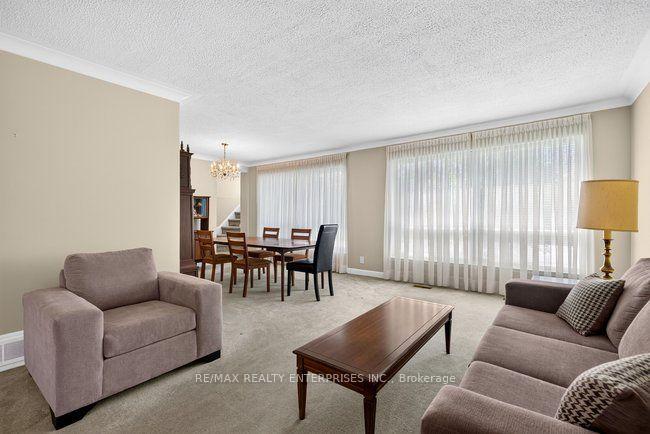 Photo 11 of 1193 Whittington Road, Mississauga, Clarkson — HOMEH