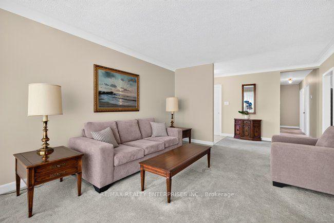 Photo 13 of 1193 Whittington Road, Mississauga, Clarkson — HOMEH