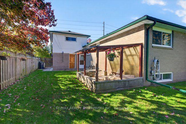 Photo 44 of 1193 Whittington Road, Mississauga, Clarkson — HOMEH