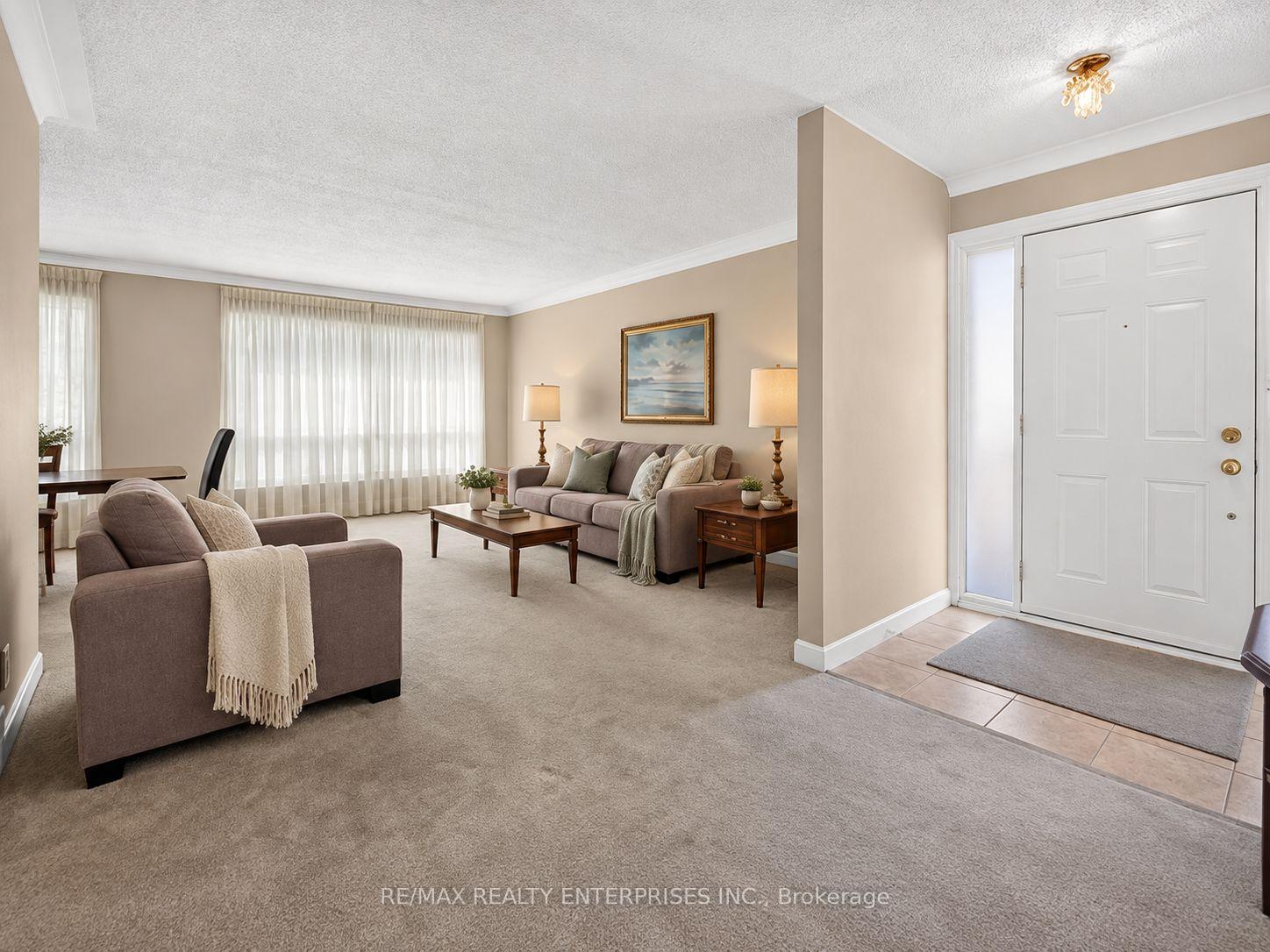 Photo 10 of 1193 Whittington Road, Mississauga, Clarkson — HOMEH