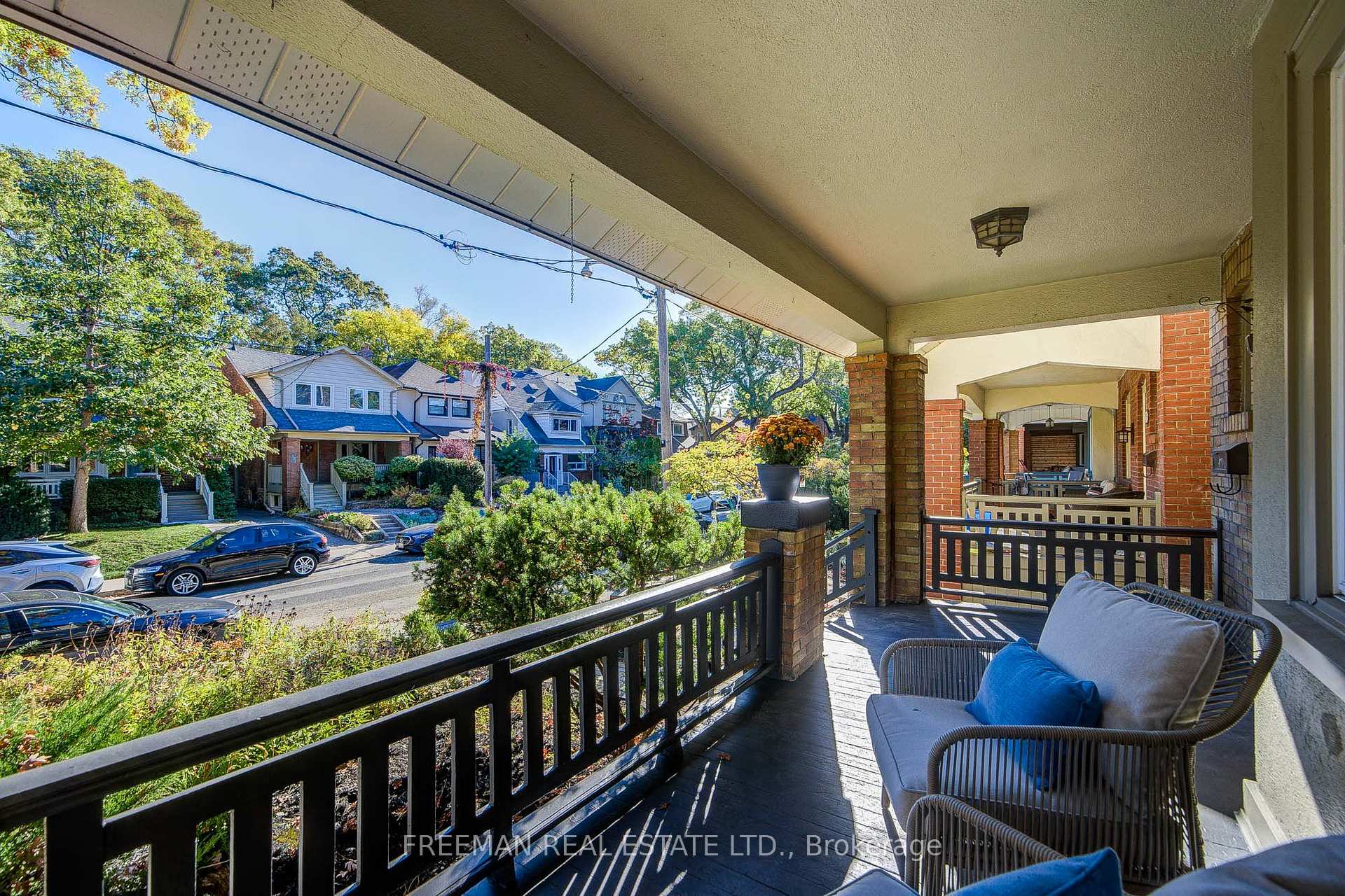 Photo 3 of 378 Durie Street, Toronto, Runnymede-Bloor West Village — HOMEH