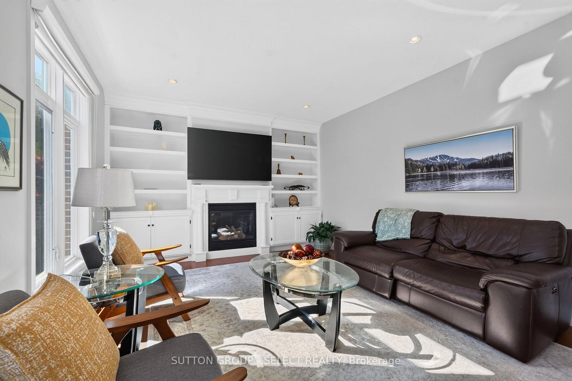 Photo 19 of 563 Firefly Drive, London, North B — HOMEH