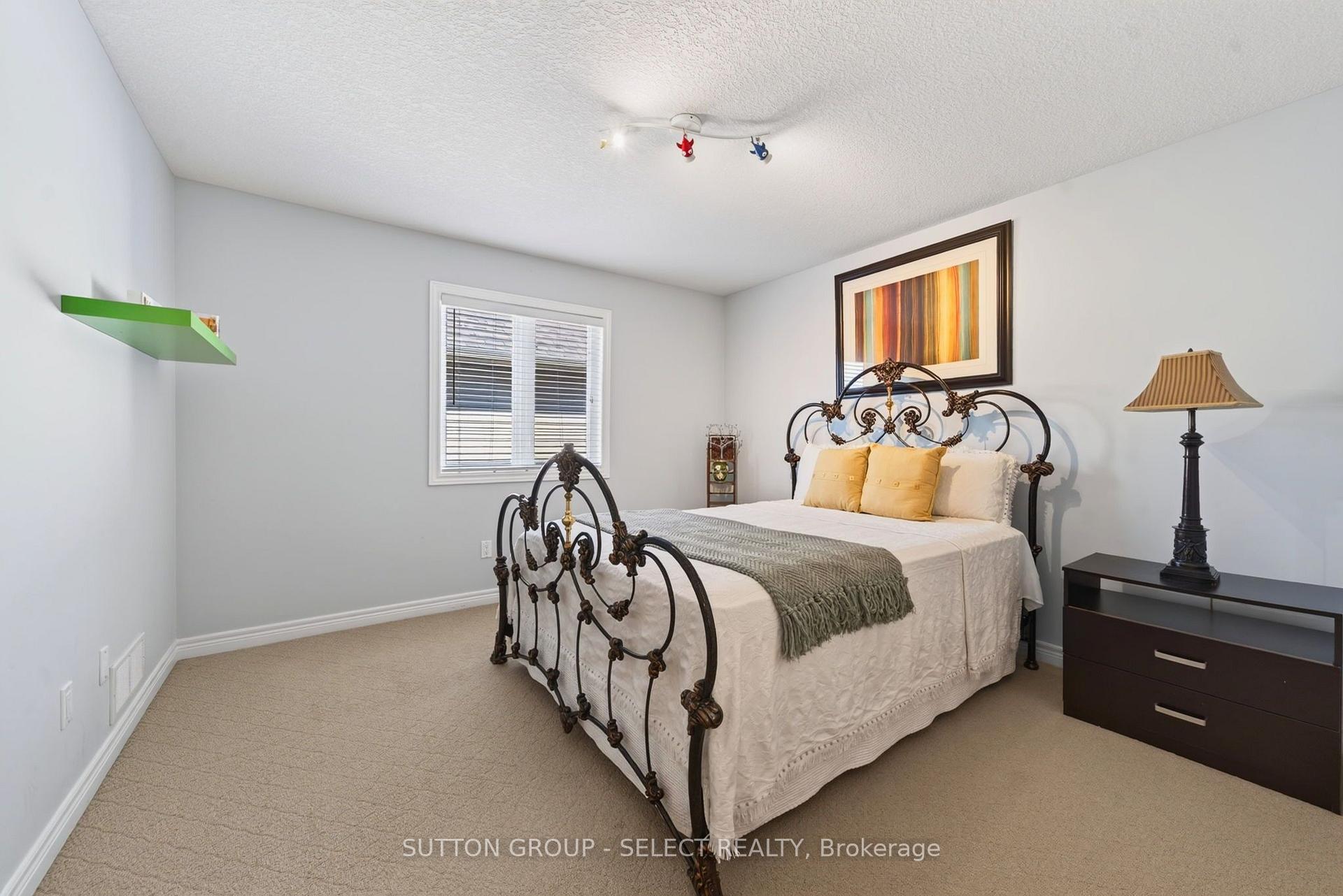 Photo 30 of 563 Firefly Drive, London, North B — HOMEH