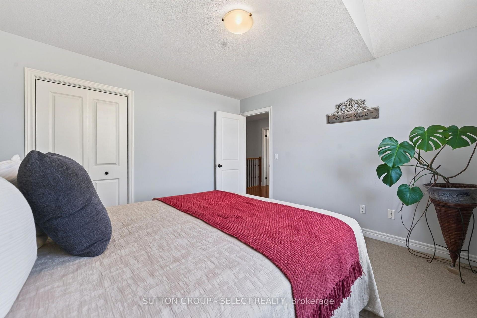 Photo 33 of 563 Firefly Drive, London, North B — HOMEH