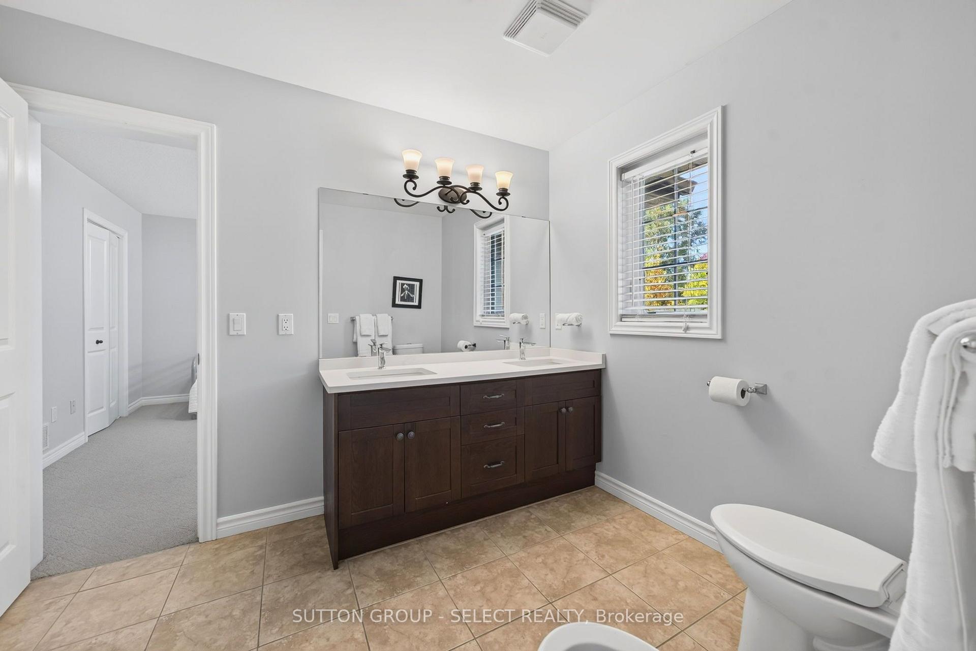 Photo 34 of 563 Firefly Drive, London, North B — HOMEH