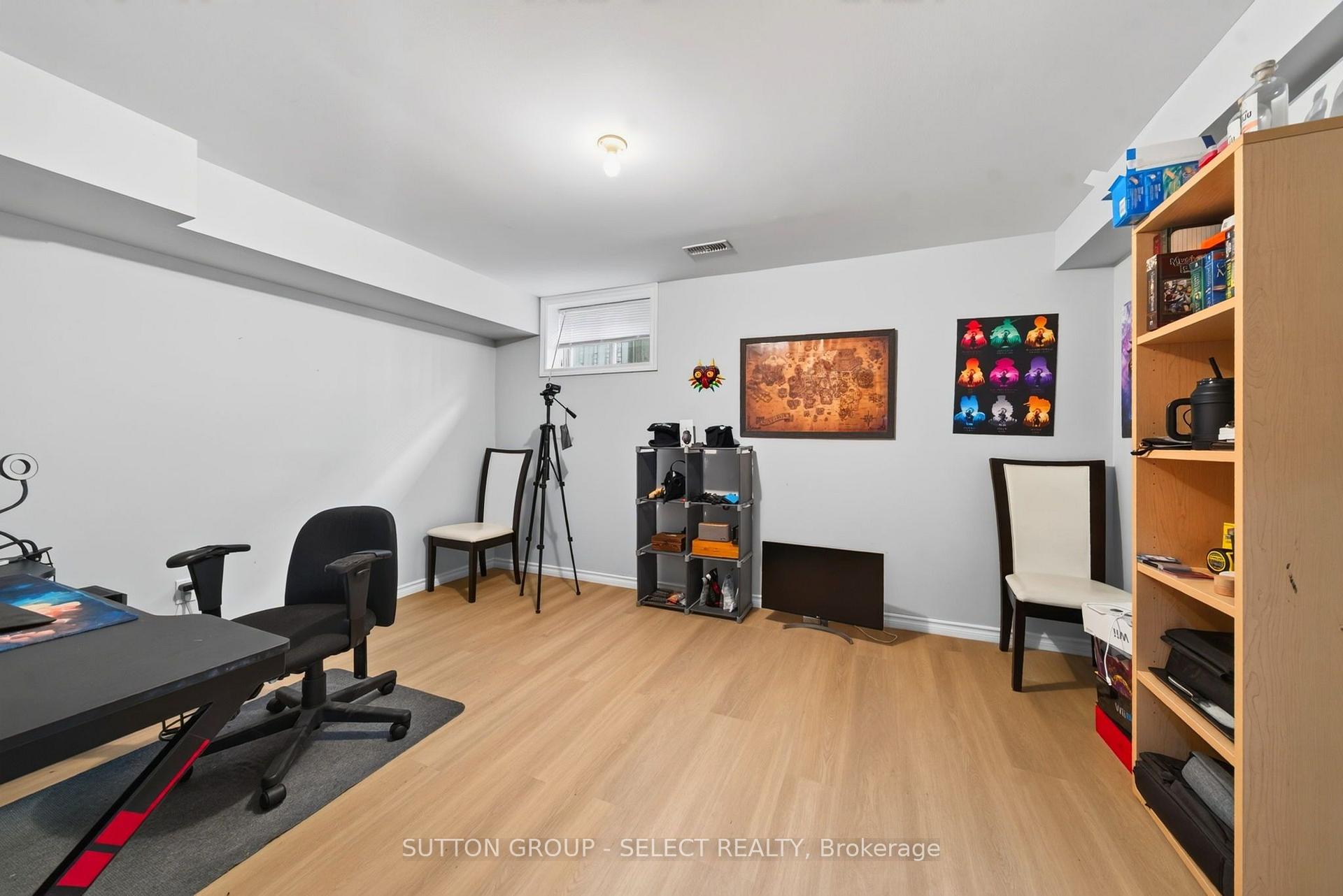 Photo 46 of 563 Firefly Drive, London, North B — HOMEH