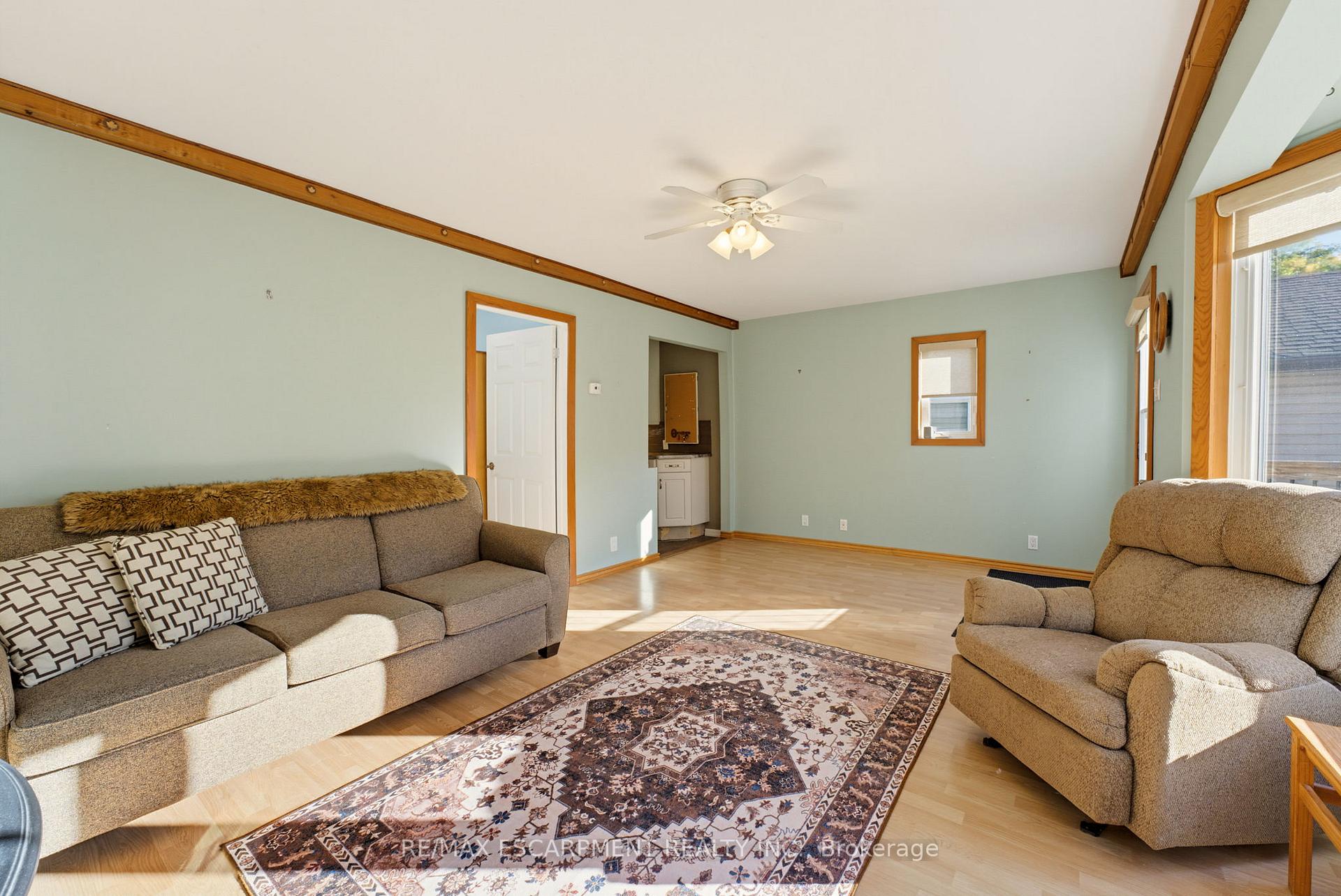 Photo 11 of 9 Spencer Avenue, Hamilton, Cootes Paradise — HOMEH