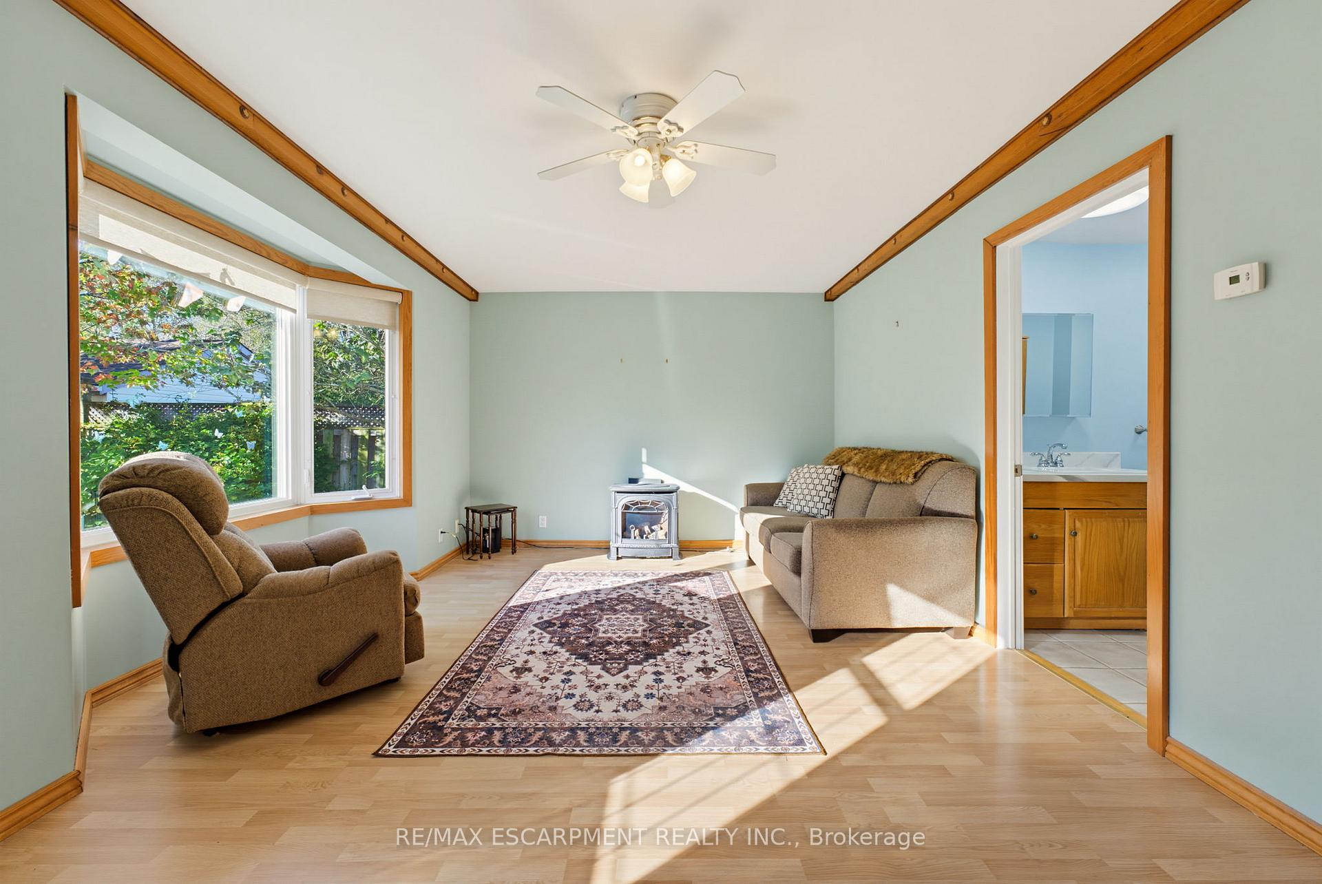 Photo 13 of 9 Spencer Avenue, Hamilton, Cootes Paradise — HOMEH