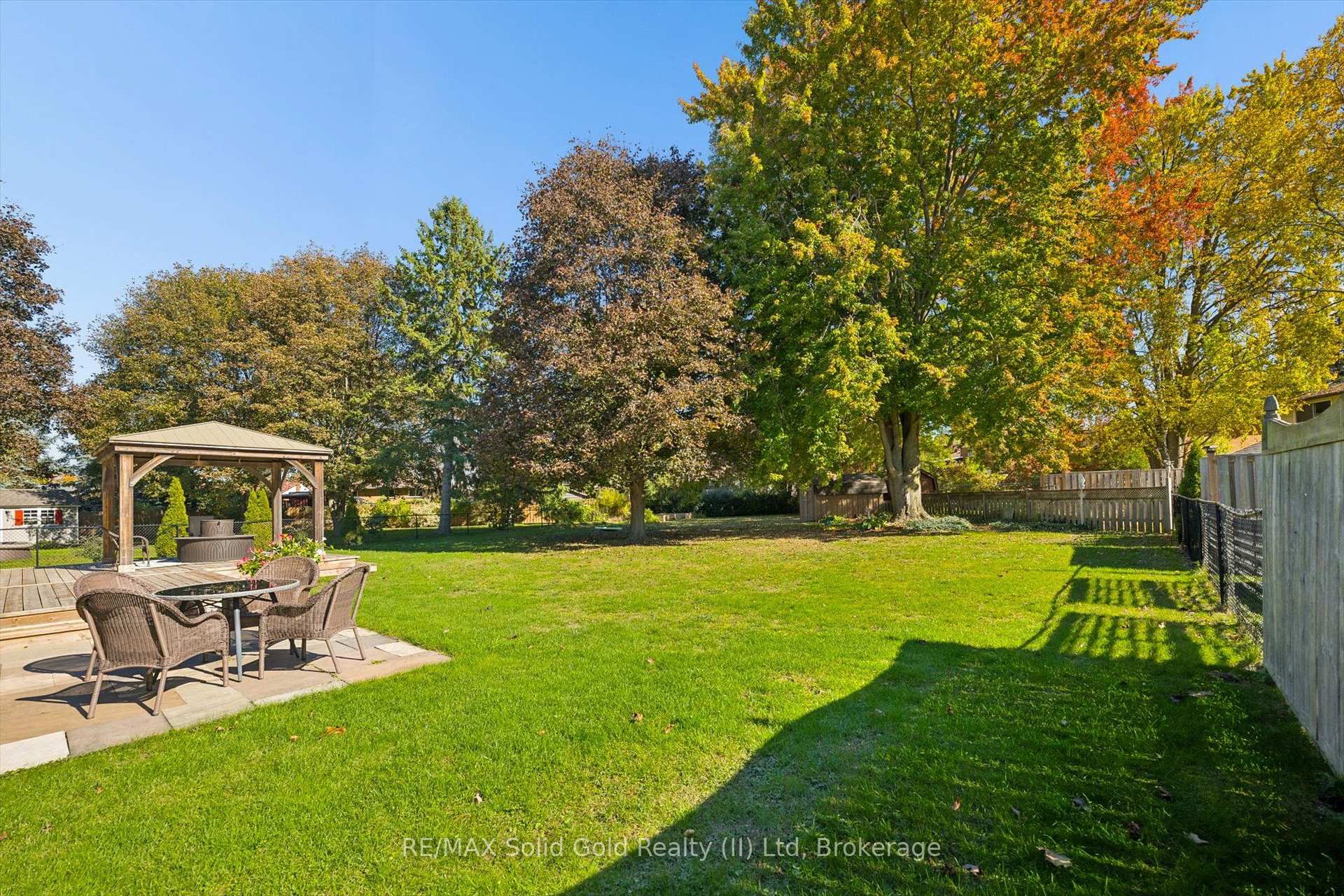 Photo 27 of 18 Evelyn Crescent, Kitchener, Stanley Park — HOMEH