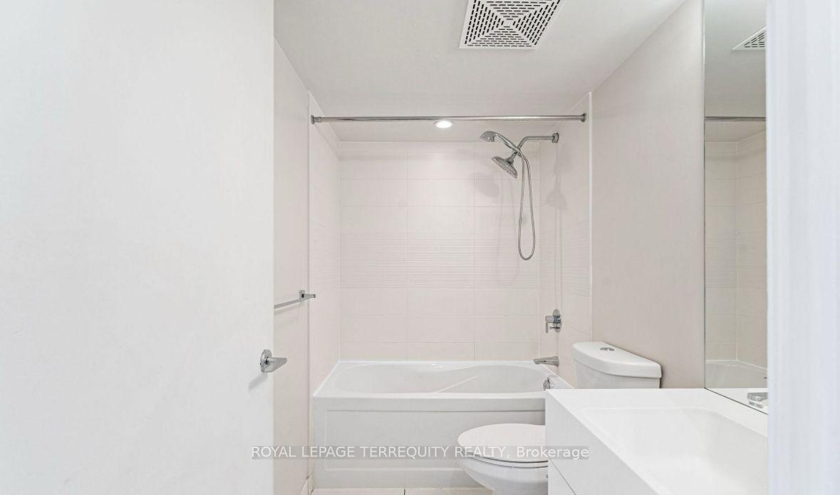 Photo 4 of Unit 321, 151 Dan Leckie Way, Toronto, Waterfront Communities — HOMEH