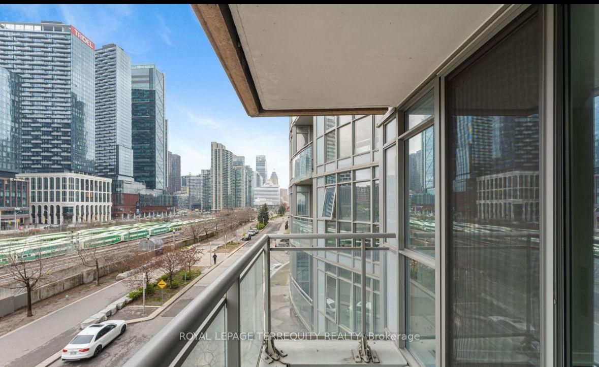 Photo 8 of Unit 321, 151 Dan Leckie Way, Toronto, Waterfront Communities — HOMEH