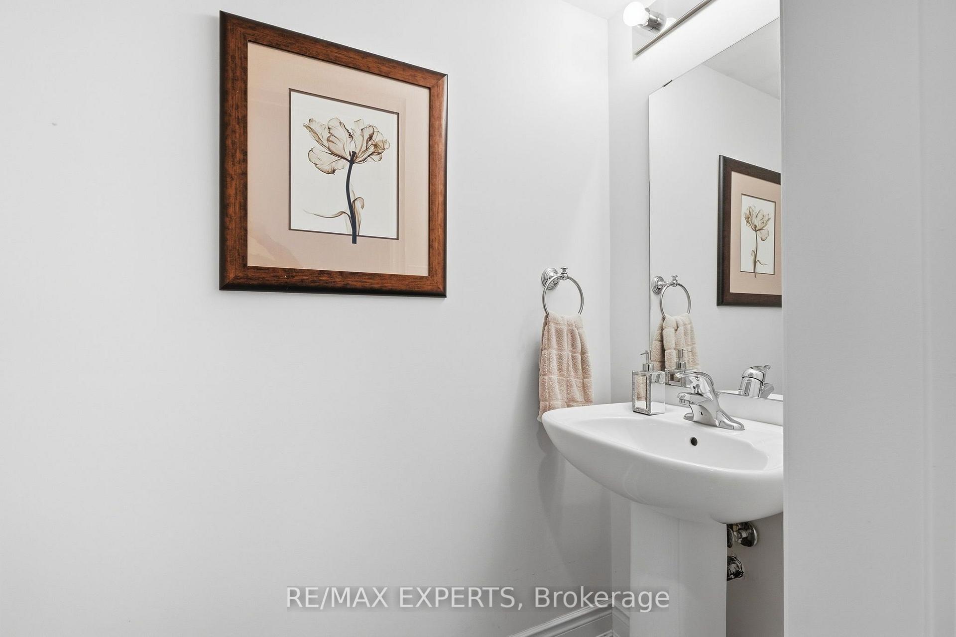 Photo 9 of 67 City Park Circle, Vaughan, West Woodbridge — HOMEH