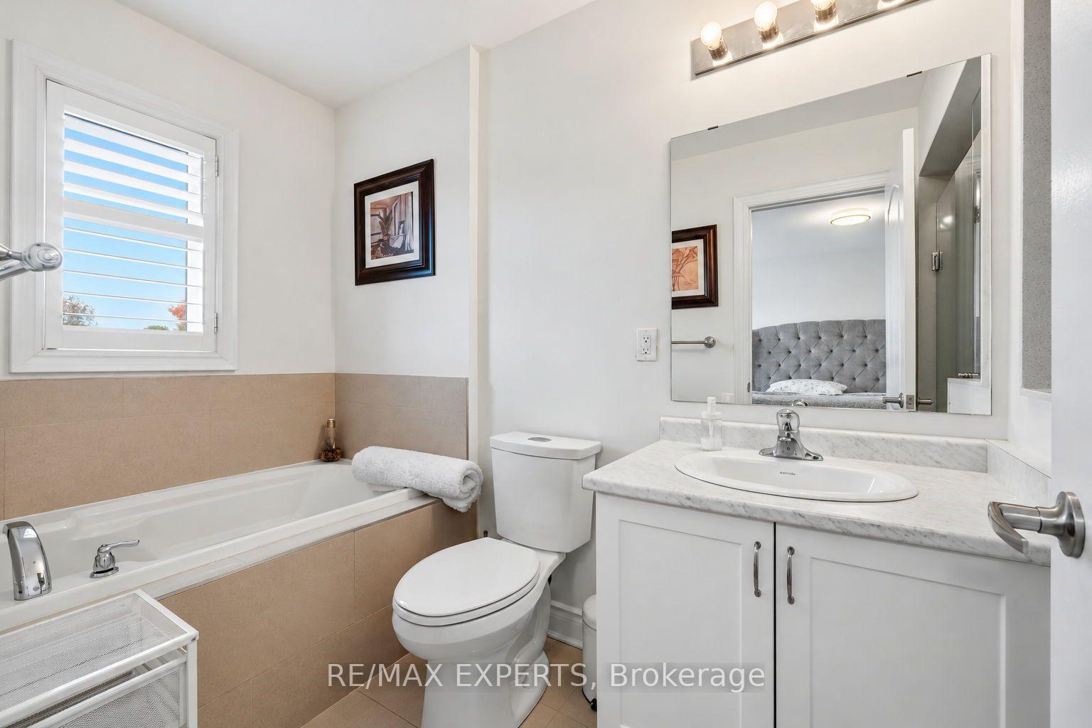 Photo 23 of 67 City Park Circle, Vaughan, West Woodbridge — HOMEH