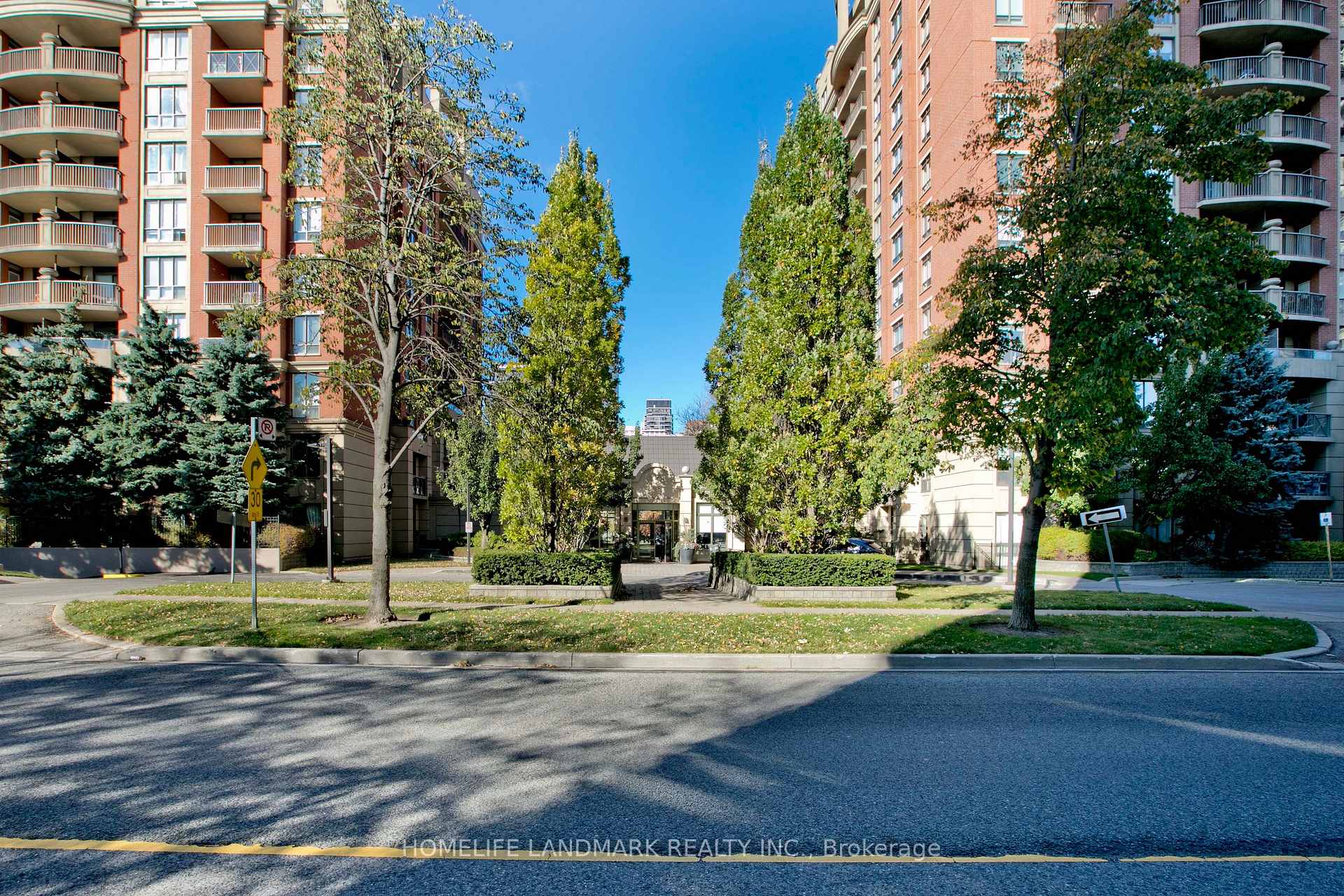 Photo 1 of Unit 1210, 55 Harrison Garden Boulevard S, North York, Willowdale East — HOMEH