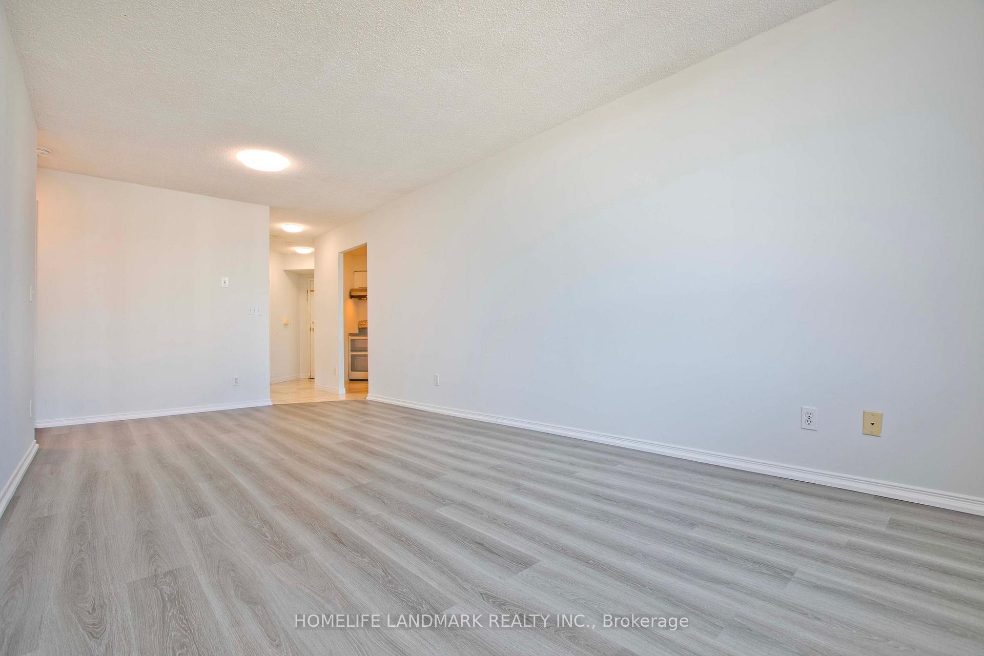Photo 4 of Unit 1210, 55 Harrison Garden Boulevard S, North York, Willowdale East — HOMEH