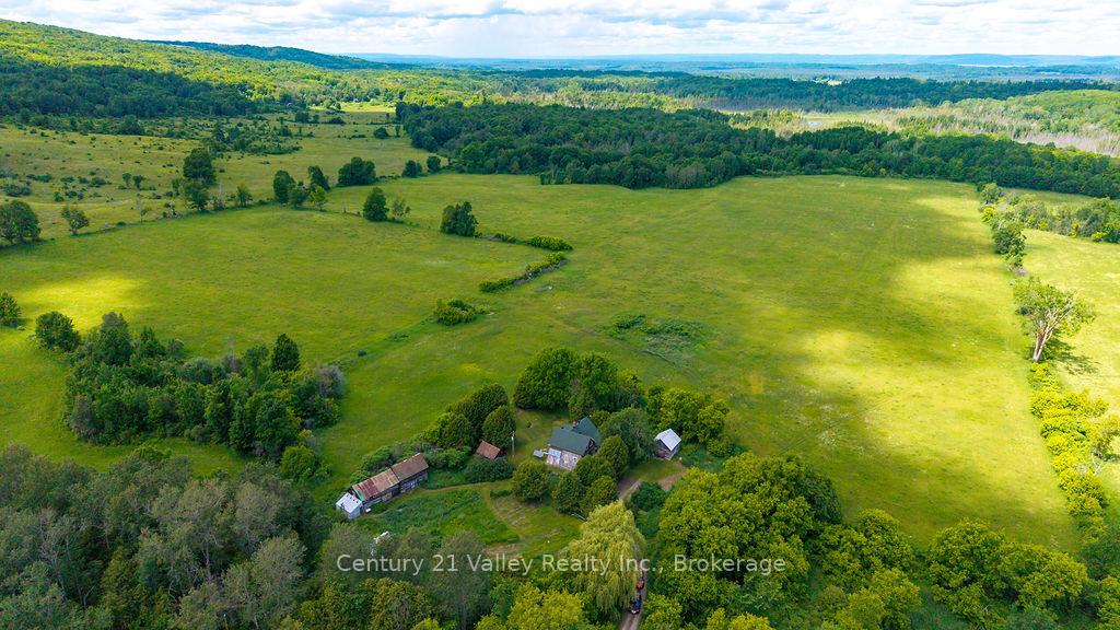 Photo 10 of 154 Mccauley Mountain Road, Bonnechere Valley, Eganville/Bonnechere Twp — HOMEH