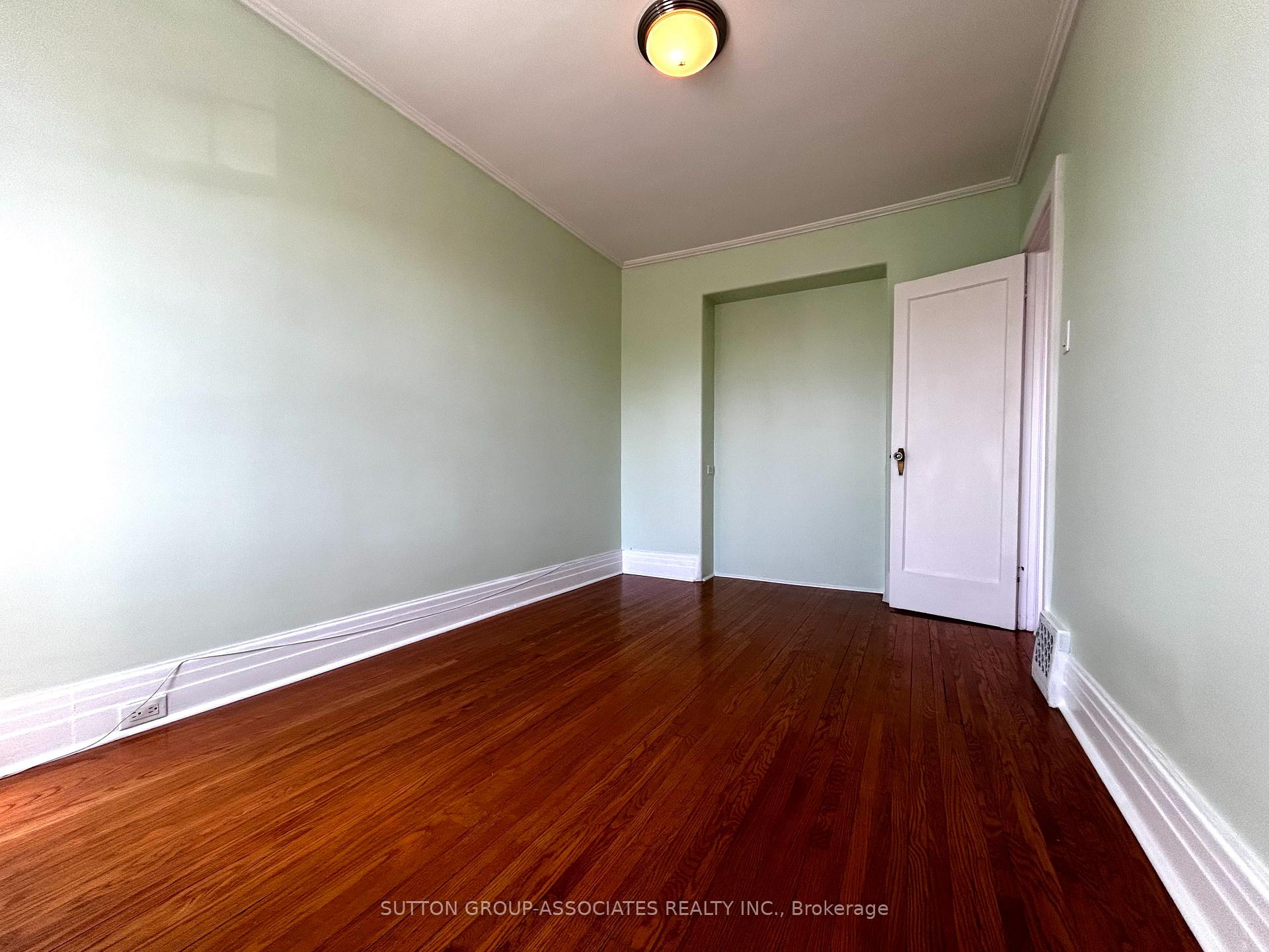 Photo 14 of 129 Kenwood Avenue, Toronto, Humewood-Cedarvale — HOMEH