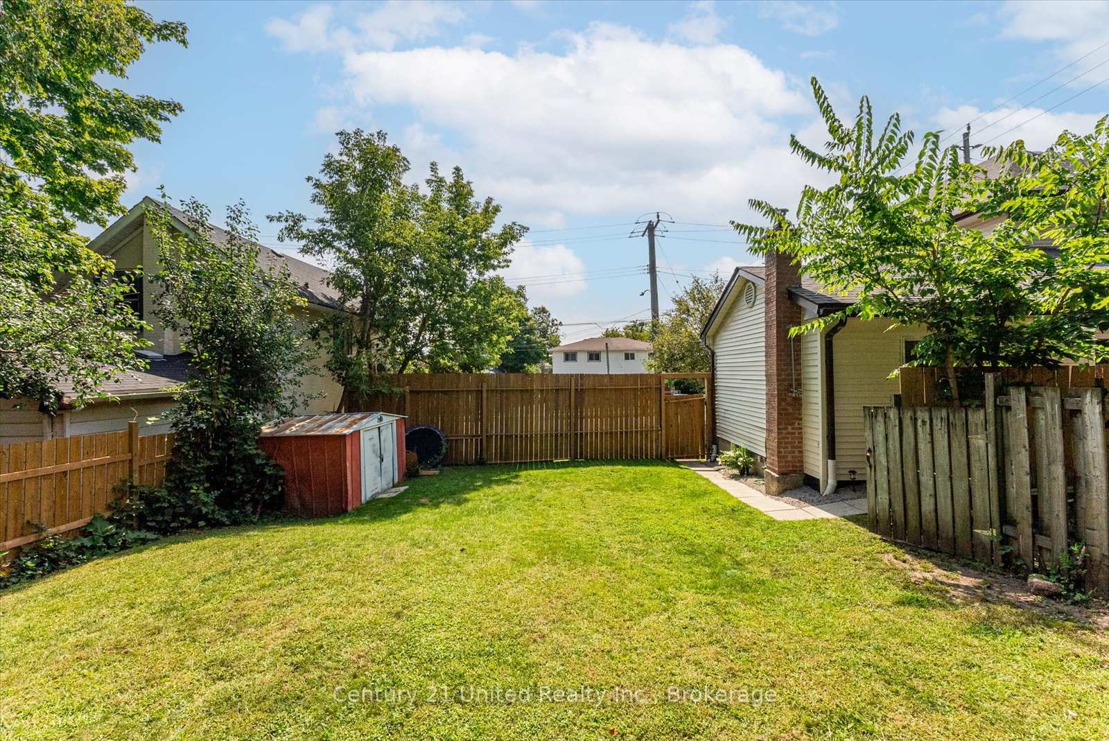 Photo 21 of Unit B, 556 Edison Avenue, Peterborough, Otonabee Ward 1 — HOMEH