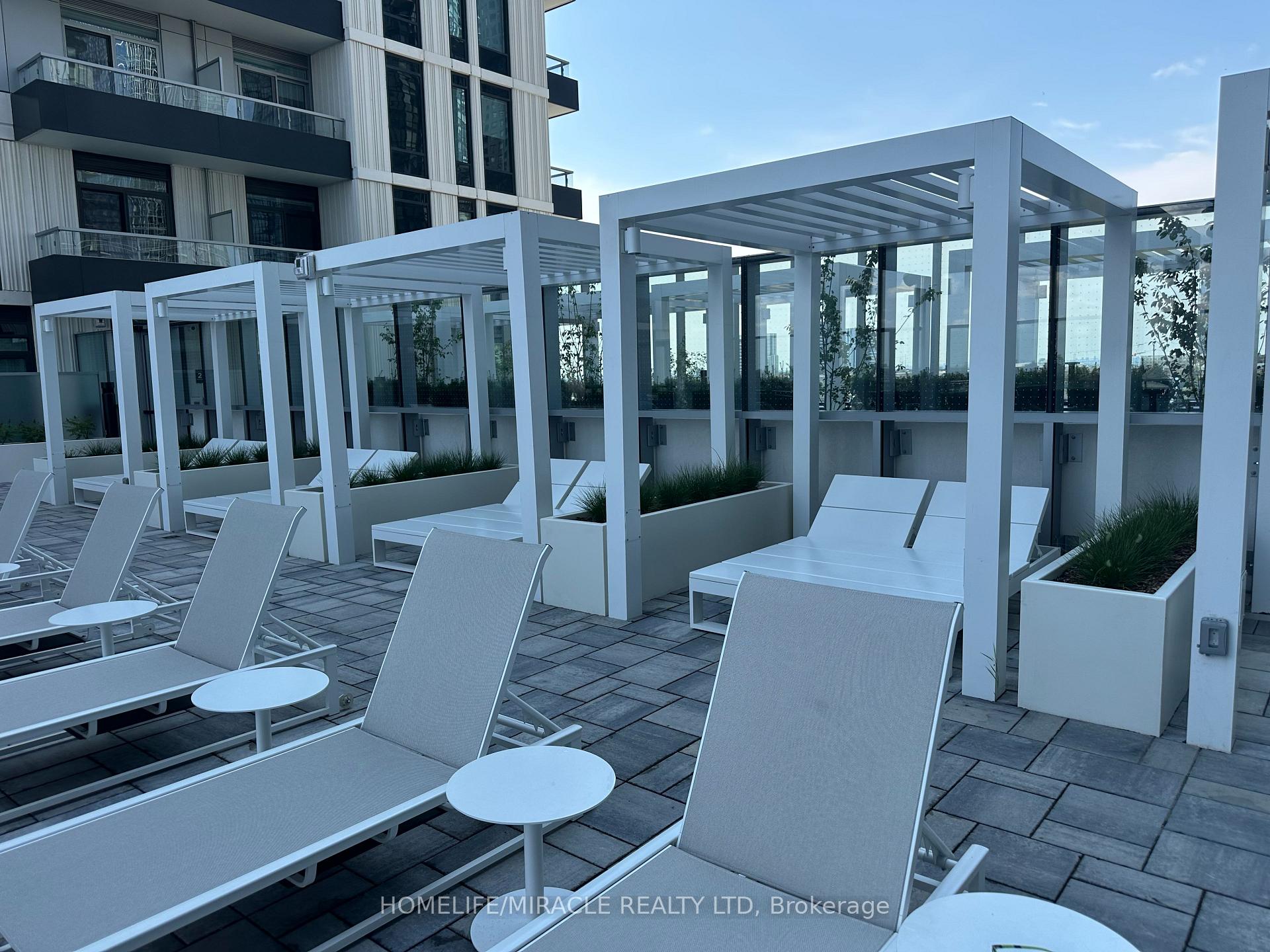 Photo 2 of Unit 2702, 21 Meadowdale Road, Vaughan, Vaughan Corporate Centre — HOMEH
