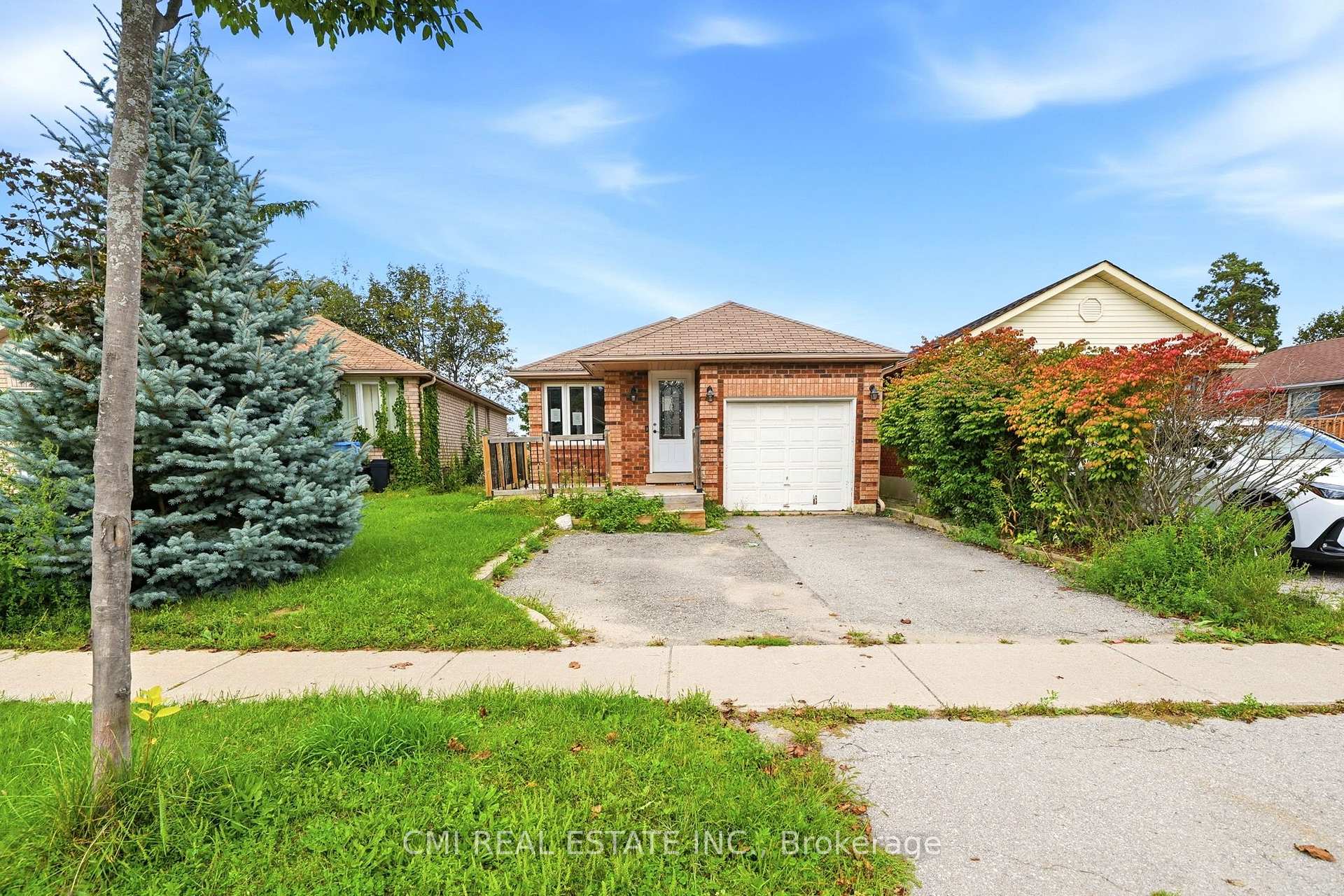 Photo 2 of 42 Geddes Crescent, Barrie, Northwest — HOMEH