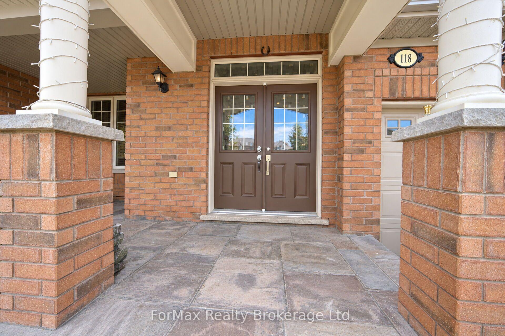 Photo 3 of 118 Naperton Drive, Brampton, Sandringham-Wellington — HOMEH