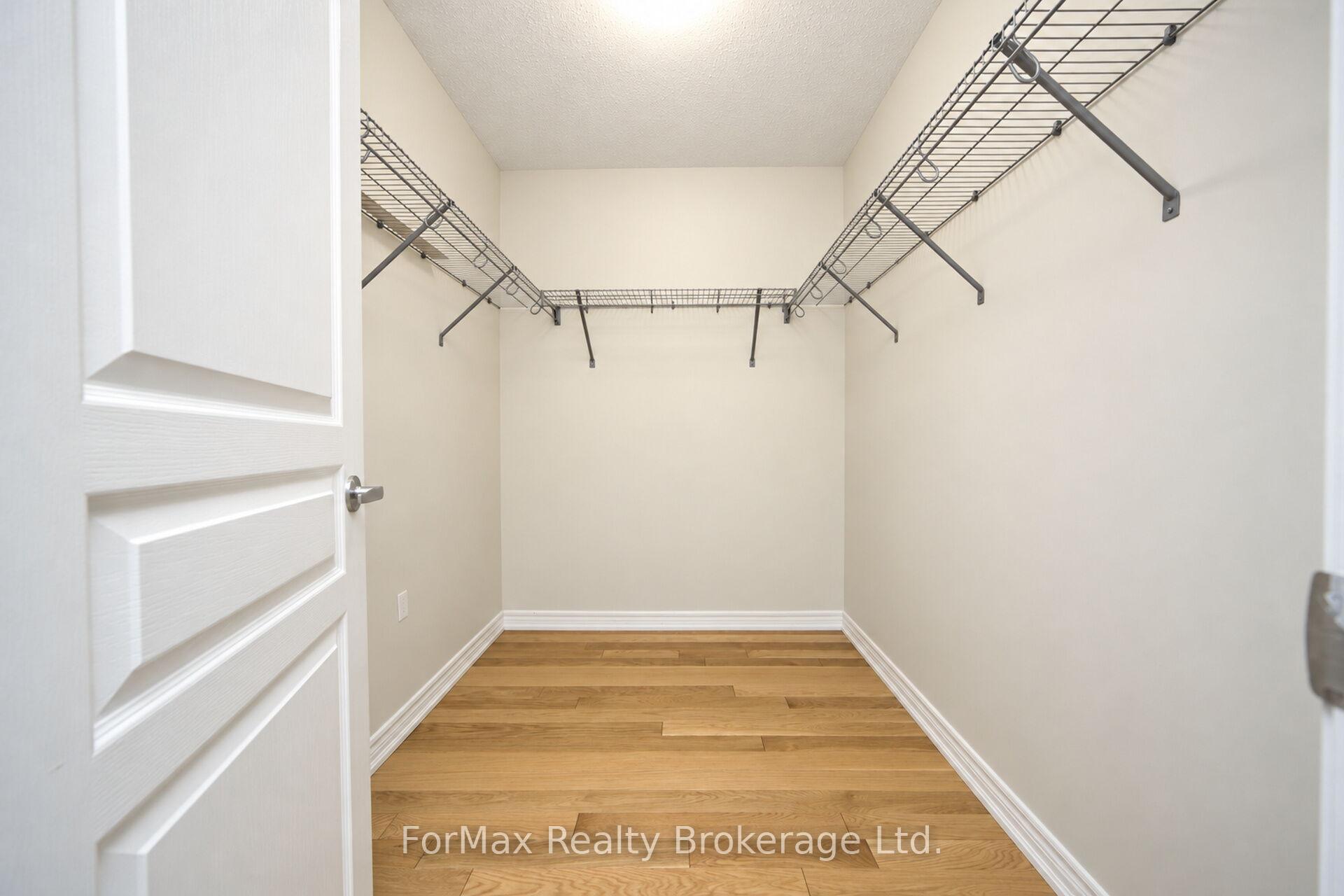Photo 29 of 118 Naperton Drive, Brampton, Sandringham-Wellington — HOMEH