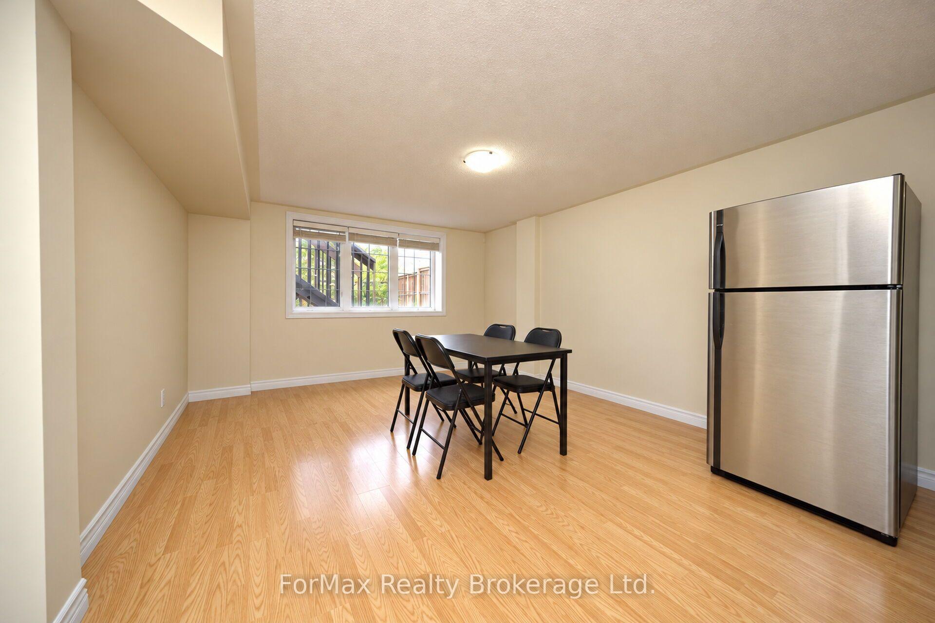 Photo 41 of 118 Naperton Drive, Brampton, Sandringham-Wellington — HOMEH