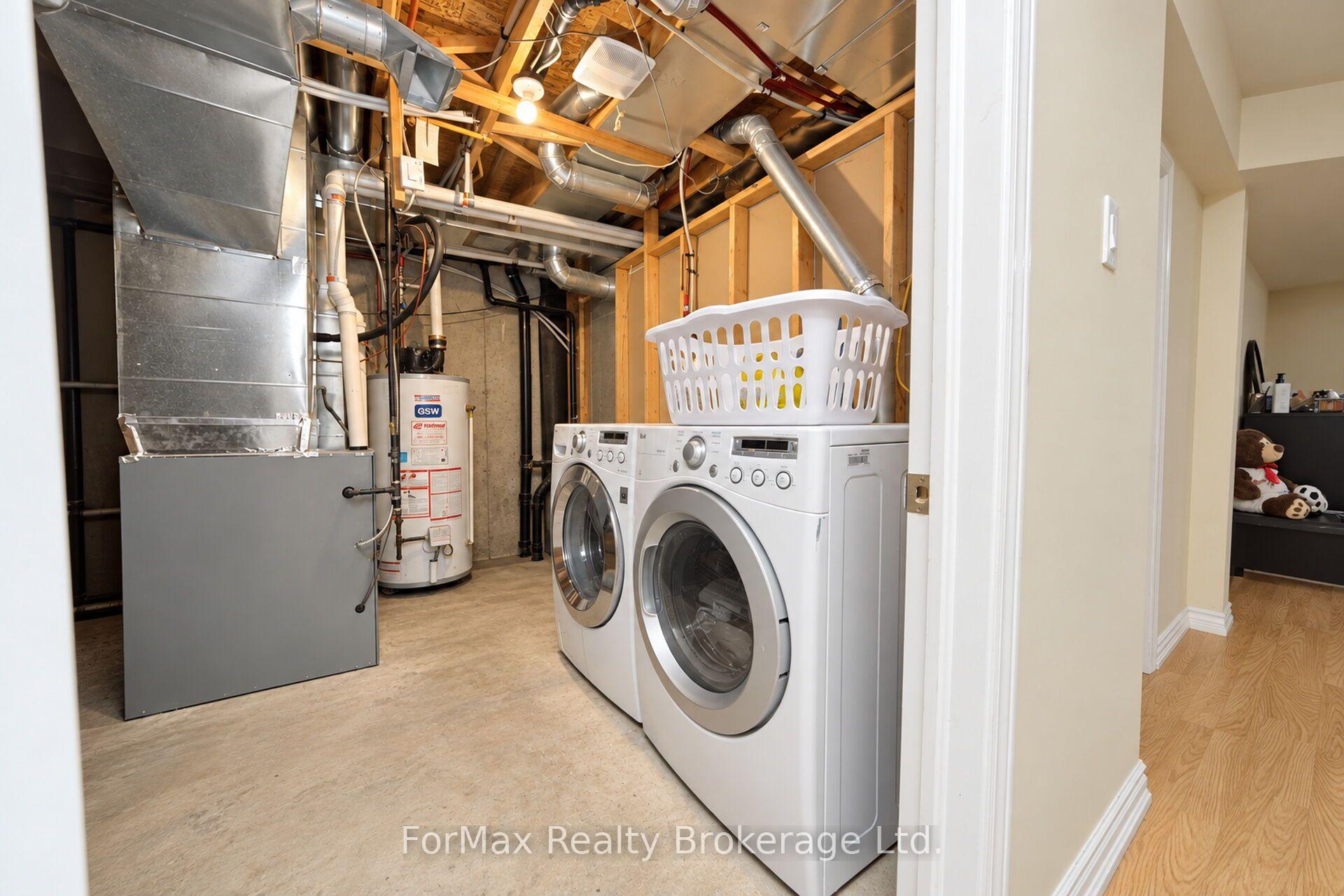 Photo 46 of 118 Naperton Drive, Brampton, Sandringham-Wellington — HOMEH
