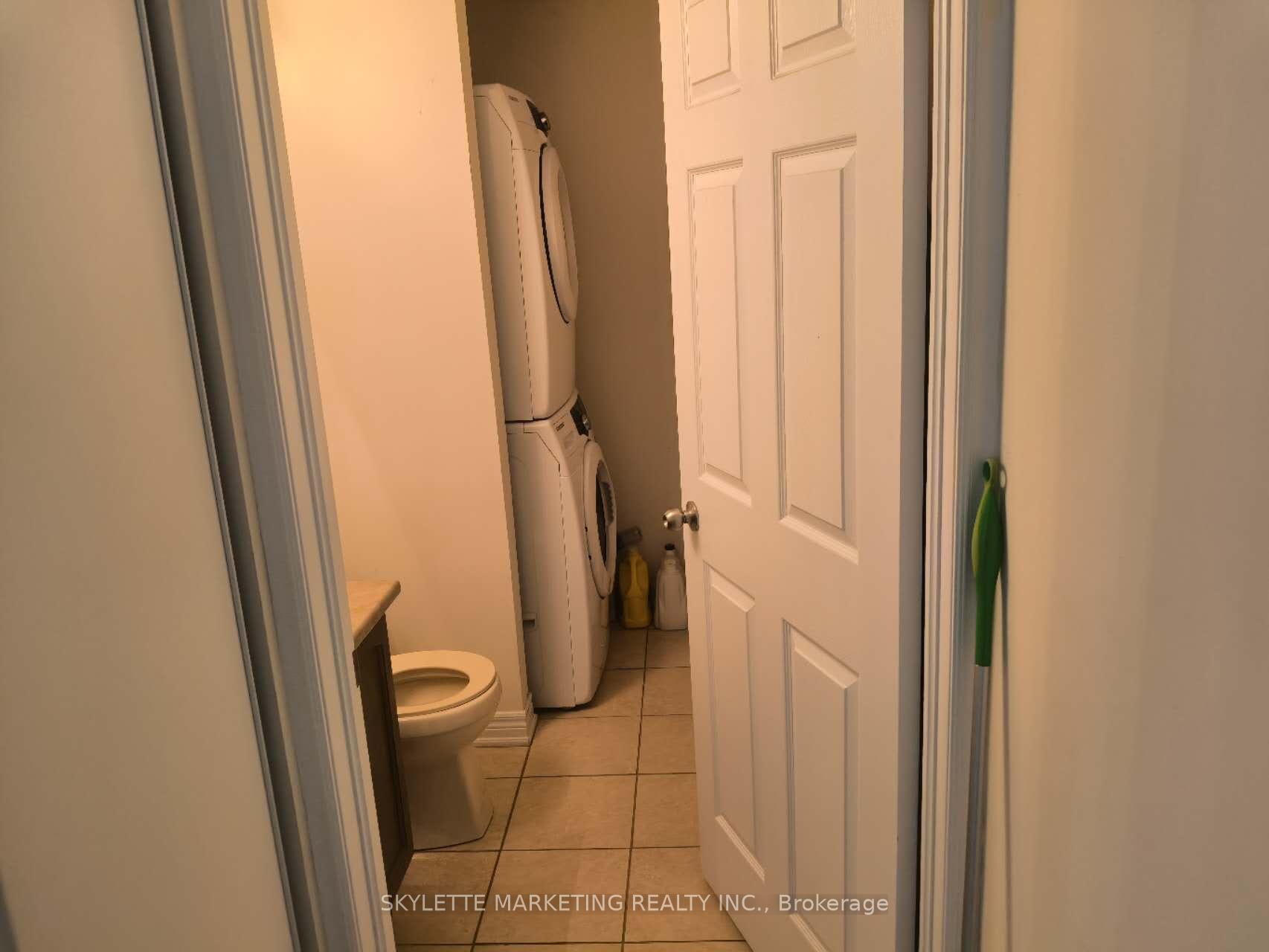 Photo 6 of 323 Aldergrove Drive, Markham, Milliken Mills East — HOMEH