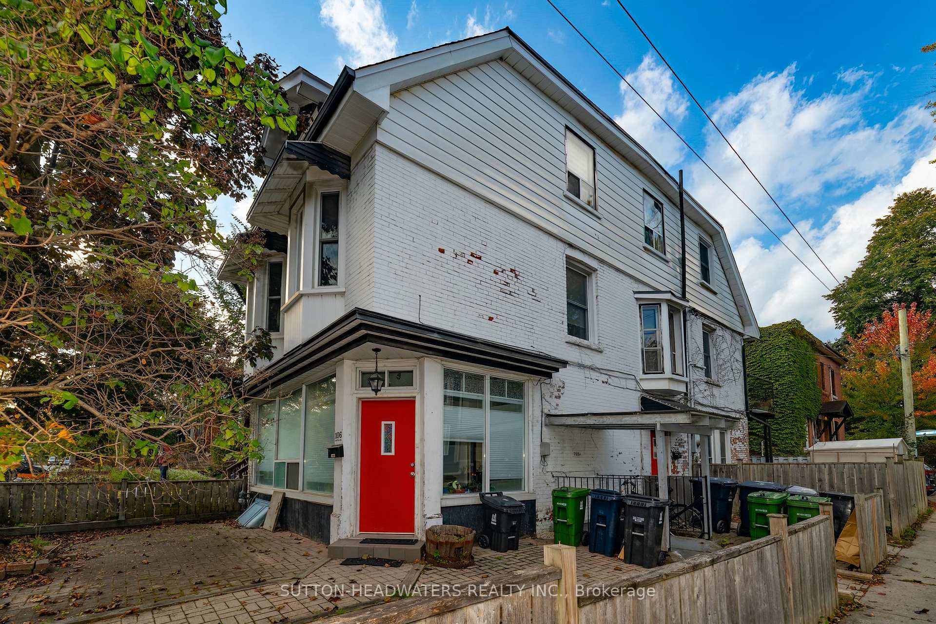Photo 4 of 106 Barton Avenue, Toronto, The Annex — HOMEH