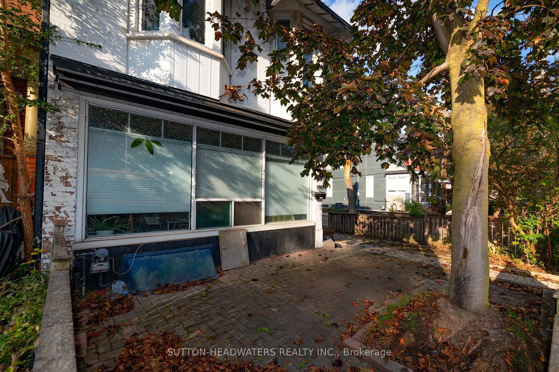 Photo 5 of 106 Barton Avenue, Toronto, The Annex — HOMEH