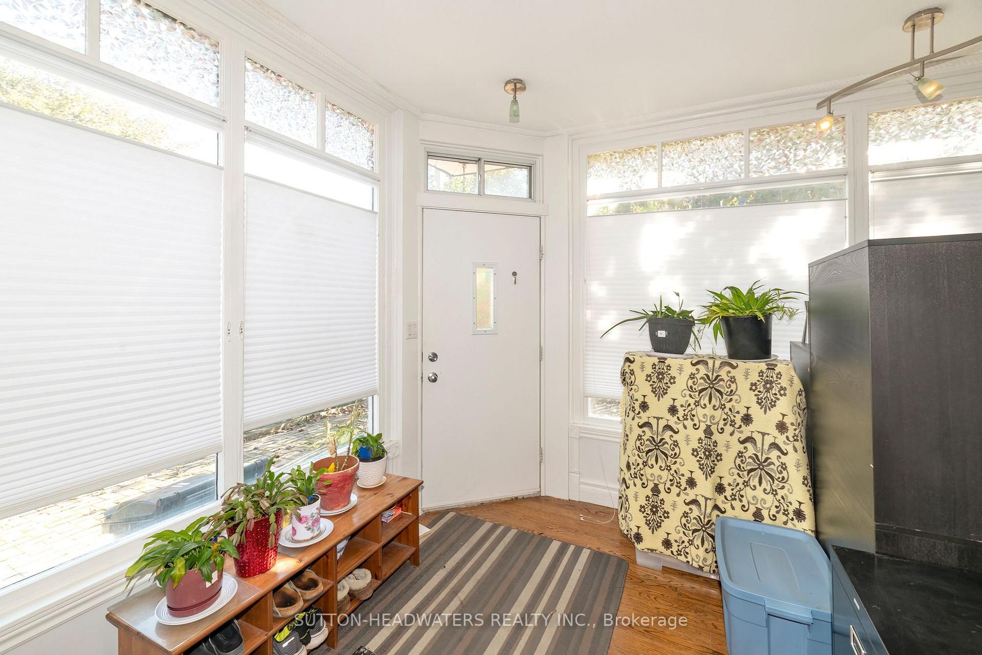 Photo 8 of 106 Barton Avenue, Toronto, The Annex — HOMEH