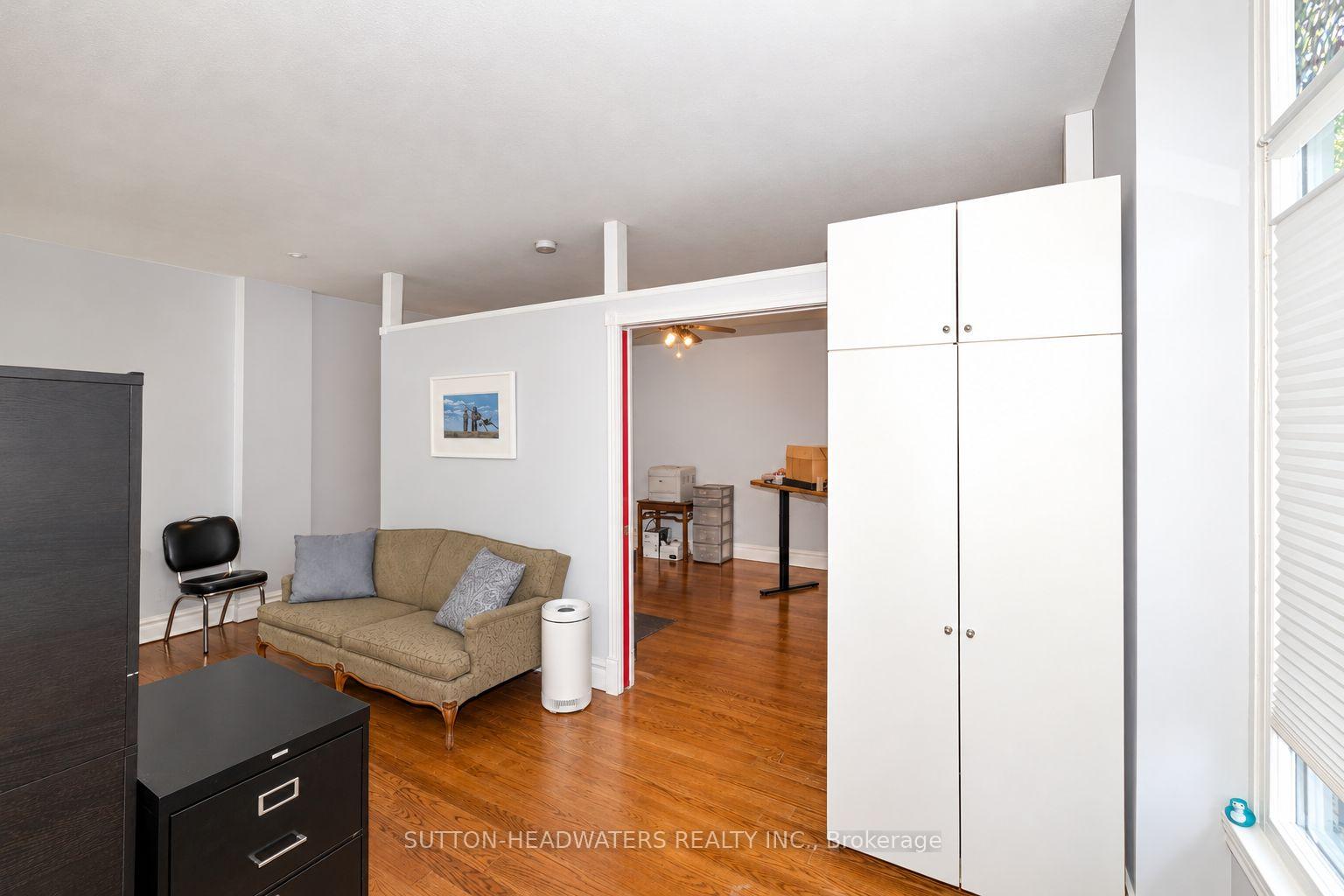 Photo 9 of 106 Barton Avenue, Toronto, The Annex — HOMEH