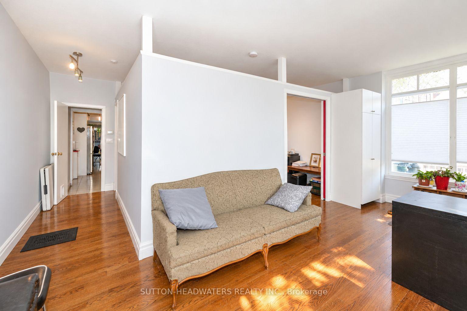 Photo 14 of 106 Barton Avenue, Toronto, The Annex — HOMEH