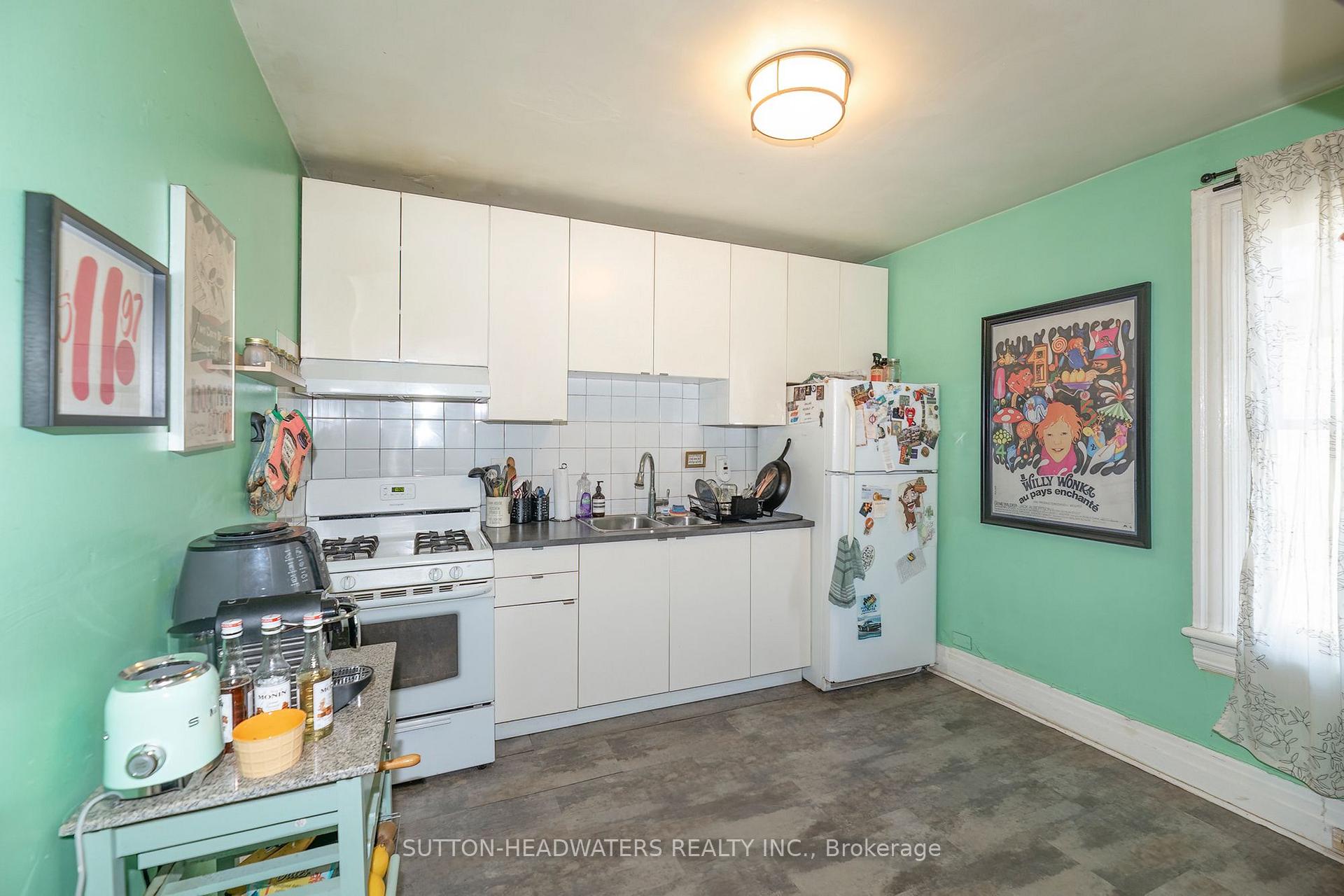 Photo 28 of 106 Barton Avenue, Toronto, The Annex — HOMEH
