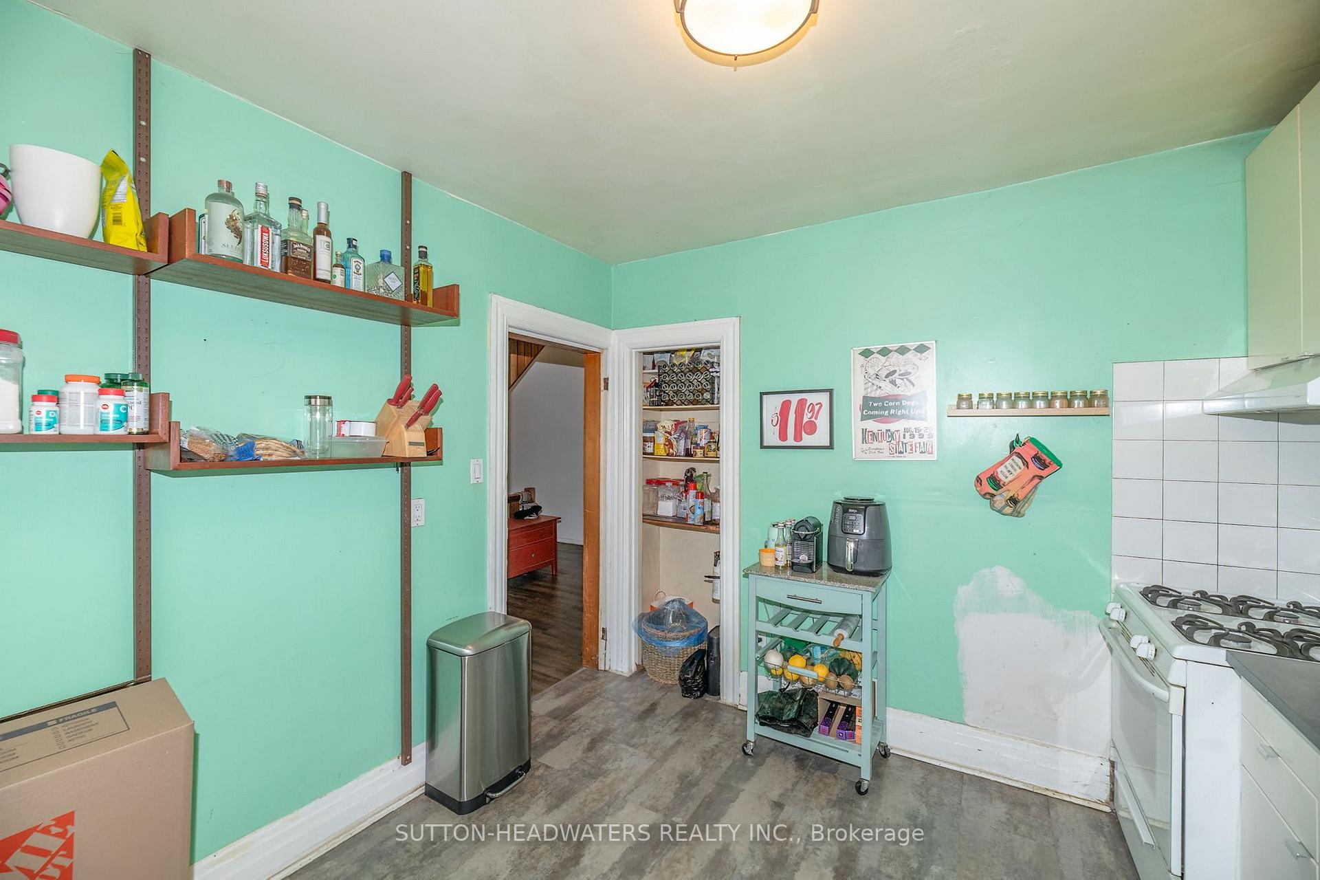 Photo 29 of 106 Barton Avenue, Toronto, The Annex — HOMEH