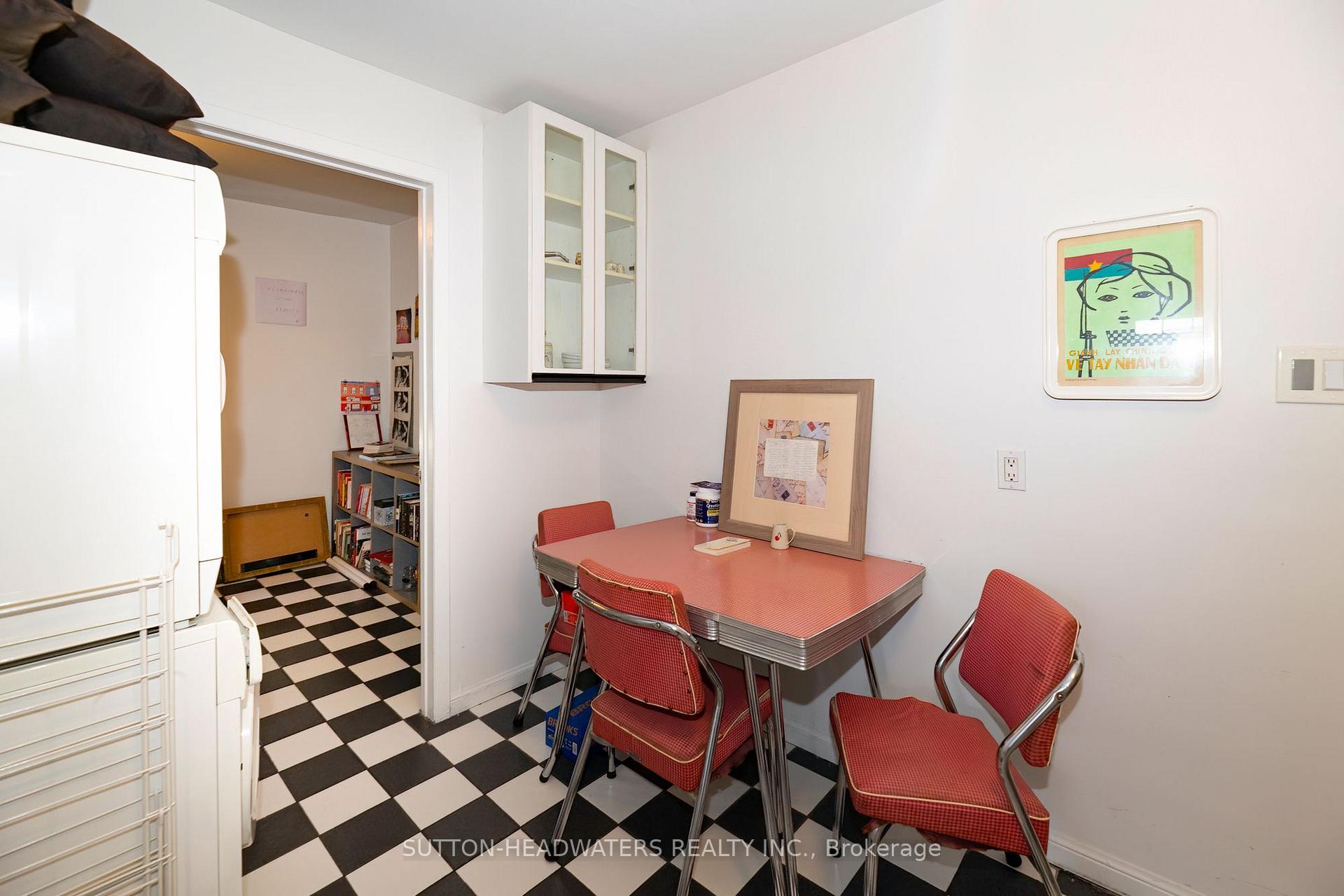Photo 35 of 106 Barton Avenue, Toronto, The Annex — HOMEH
