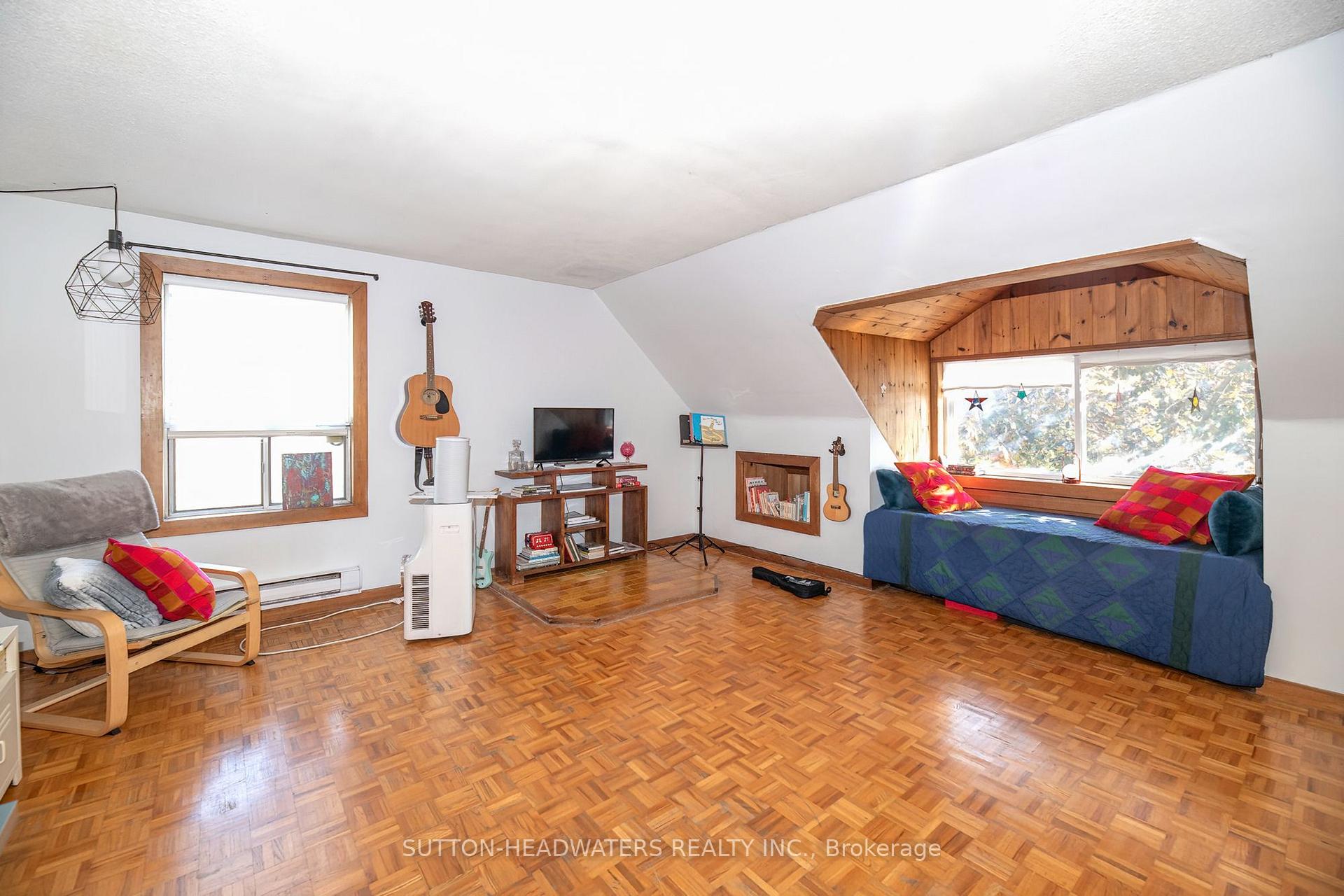 Photo 39 of 106 Barton Avenue, Toronto, The Annex — HOMEH
