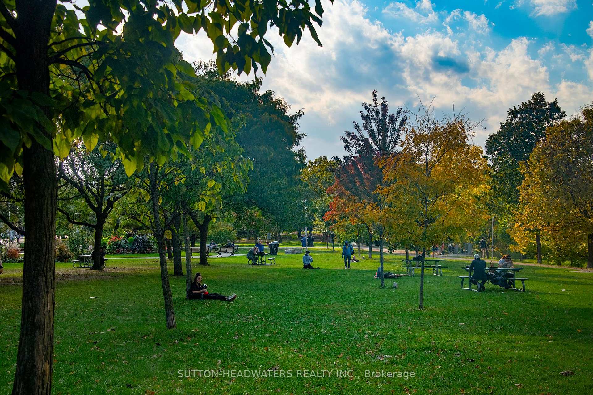 Photo 60 of 106 Barton Avenue, Toronto, The Annex — HOMEH