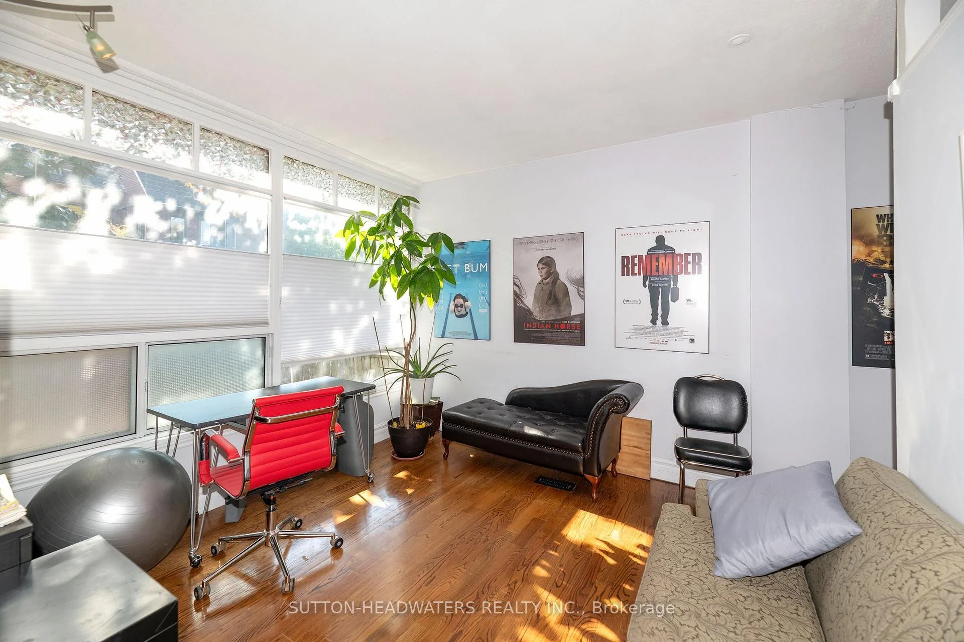 Photo 13 of 106 Barton Avenue, Toronto, The Annex — HOMEH