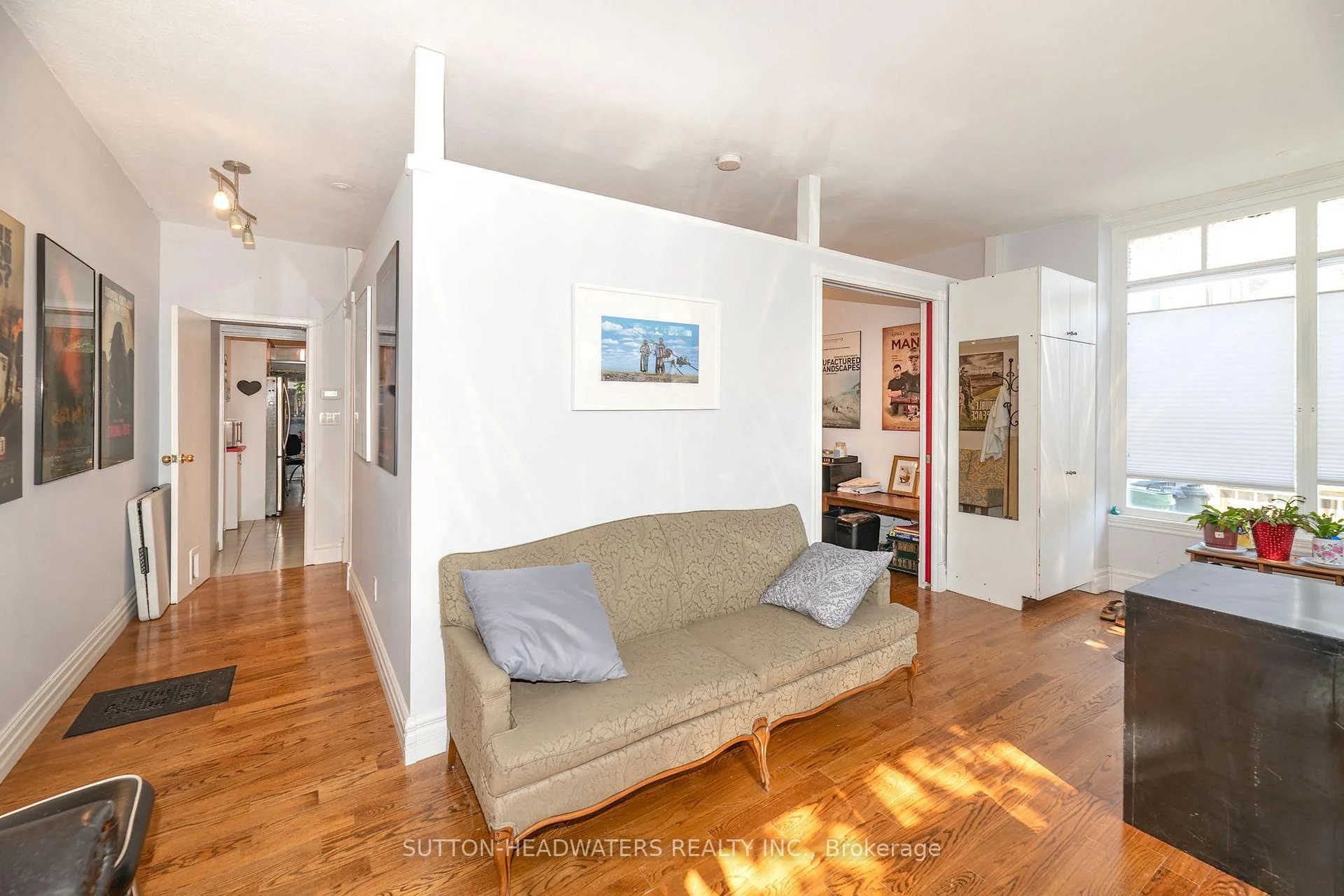 Photo 18 of 106 Barton Avenue, Toronto, The Annex — HOMEH