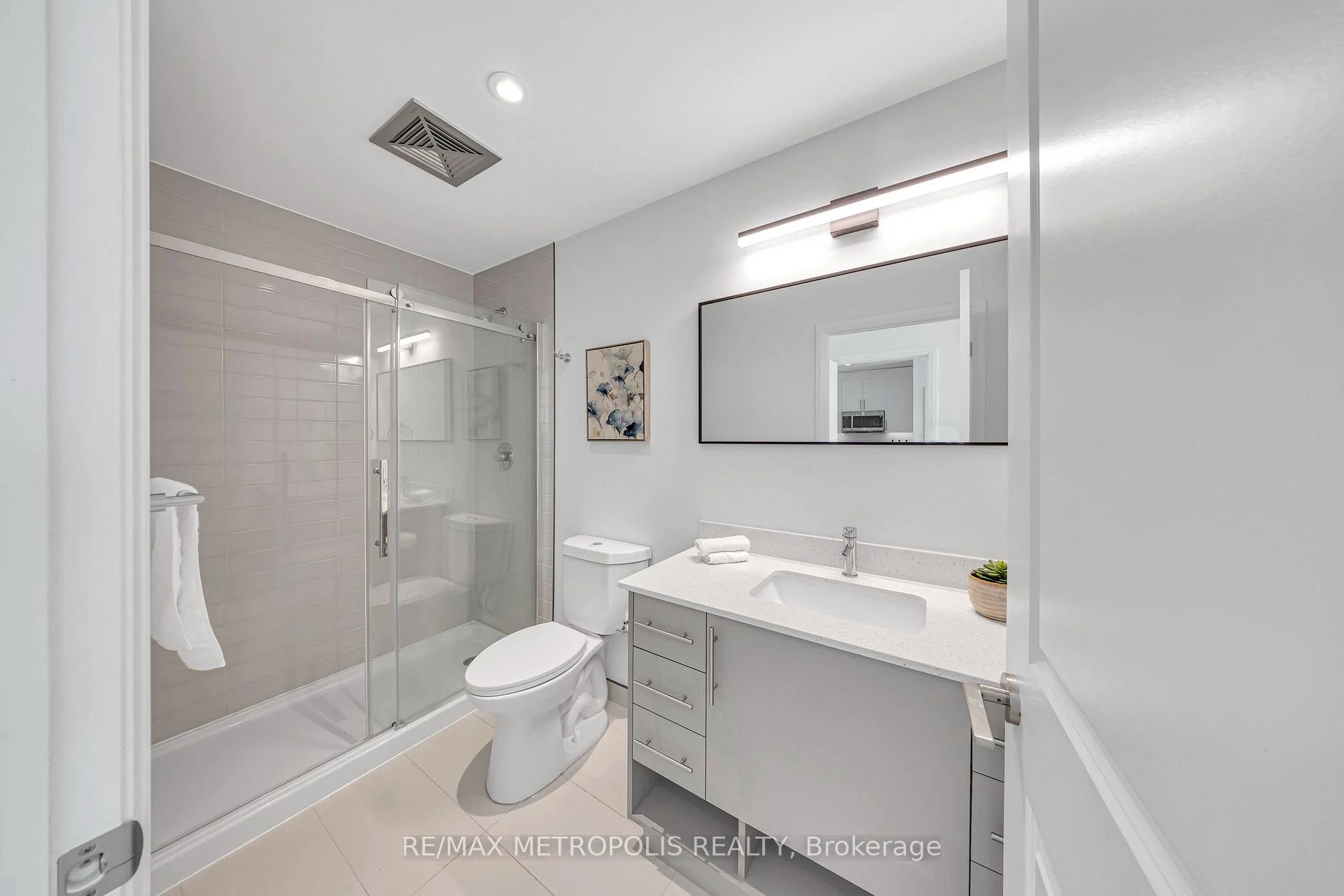 Photo 8 of Unit 322, 525 New Dundee Road, Kitchener, Doon South — HOMEH