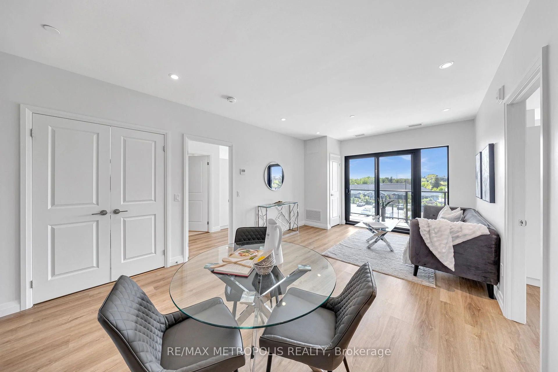 Photo 13 of Unit 322, 525 New Dundee Road, Kitchener, Doon South — HOMEH
