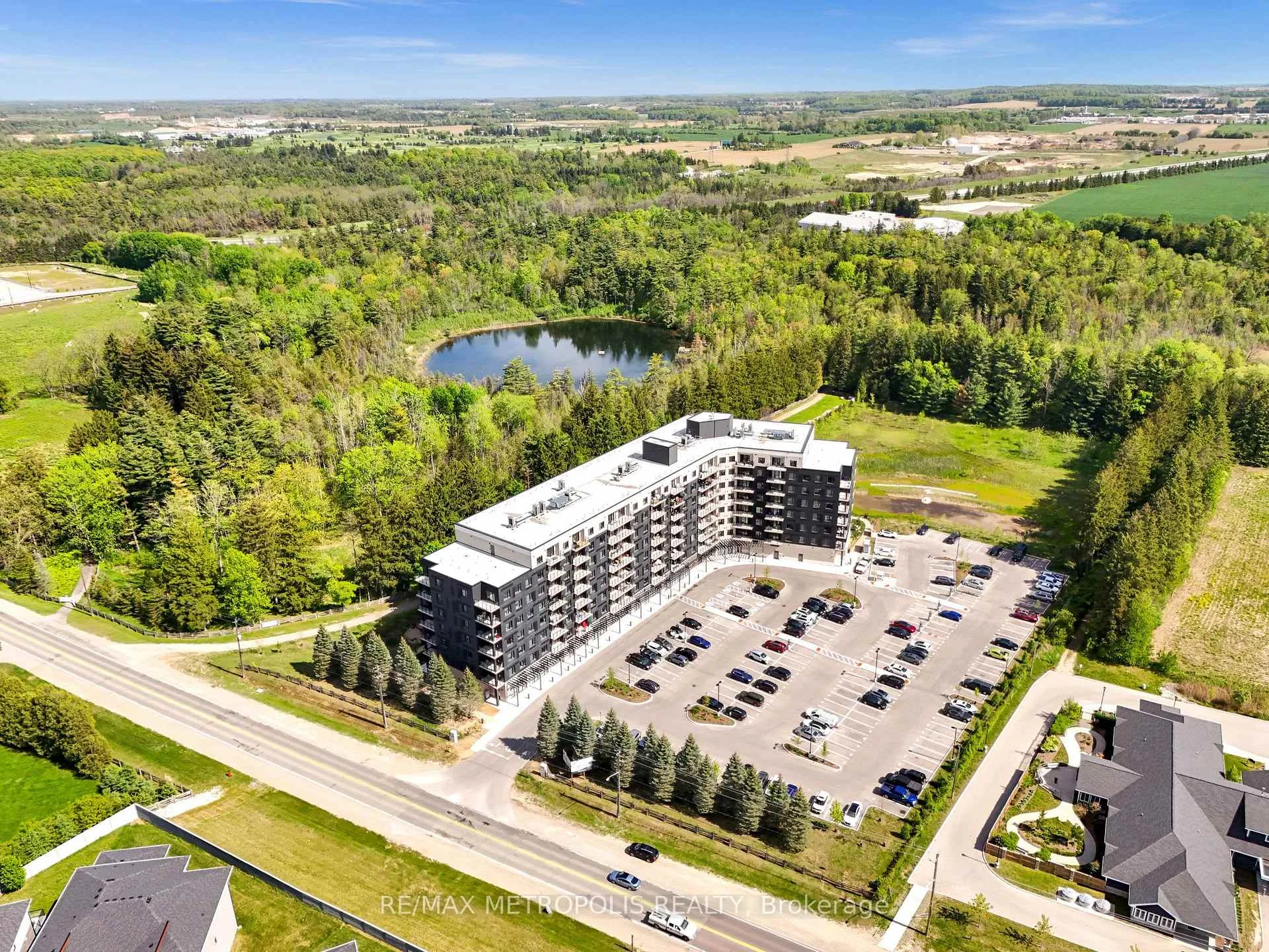 Photo 23 of Unit 322, 525 New Dundee Road, Kitchener, Doon South — HOMEH