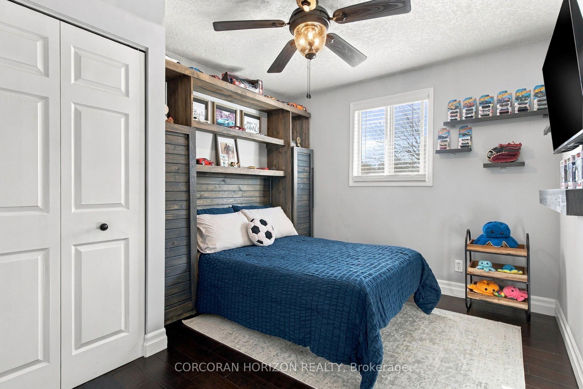 Photo 22 of 27 Costain Court, Kitchener, Forest Heights — HOMEH